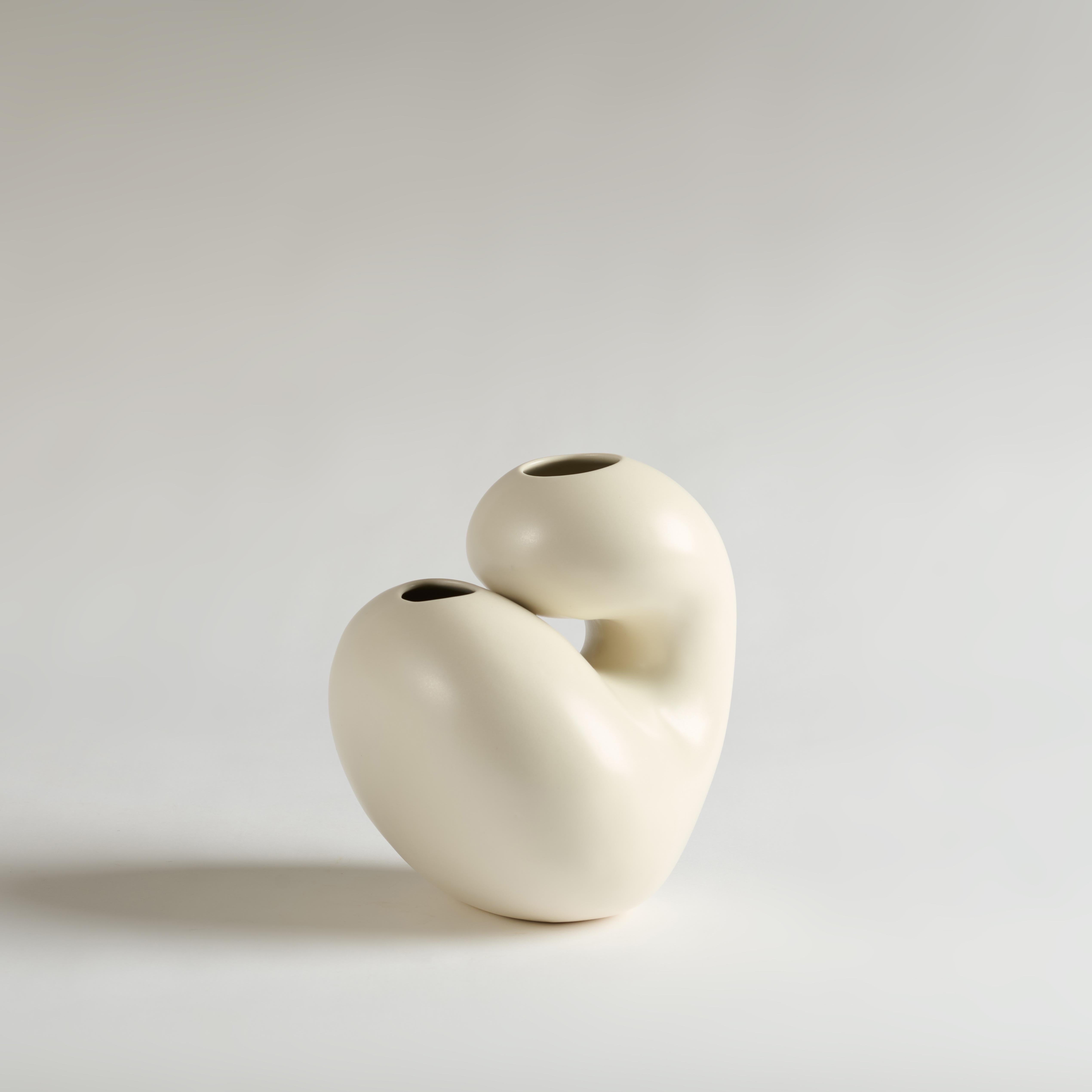 Vita Vessel by Dust and Form
Dimensions: W 20.3 x D 20.3 x 23 H cm
Materials: Plaster, finished in a Satin Ivory glaze both inside and out. This vessel is watertight and functional for fresh or dried arrangements.

- a form to evoke joy and life