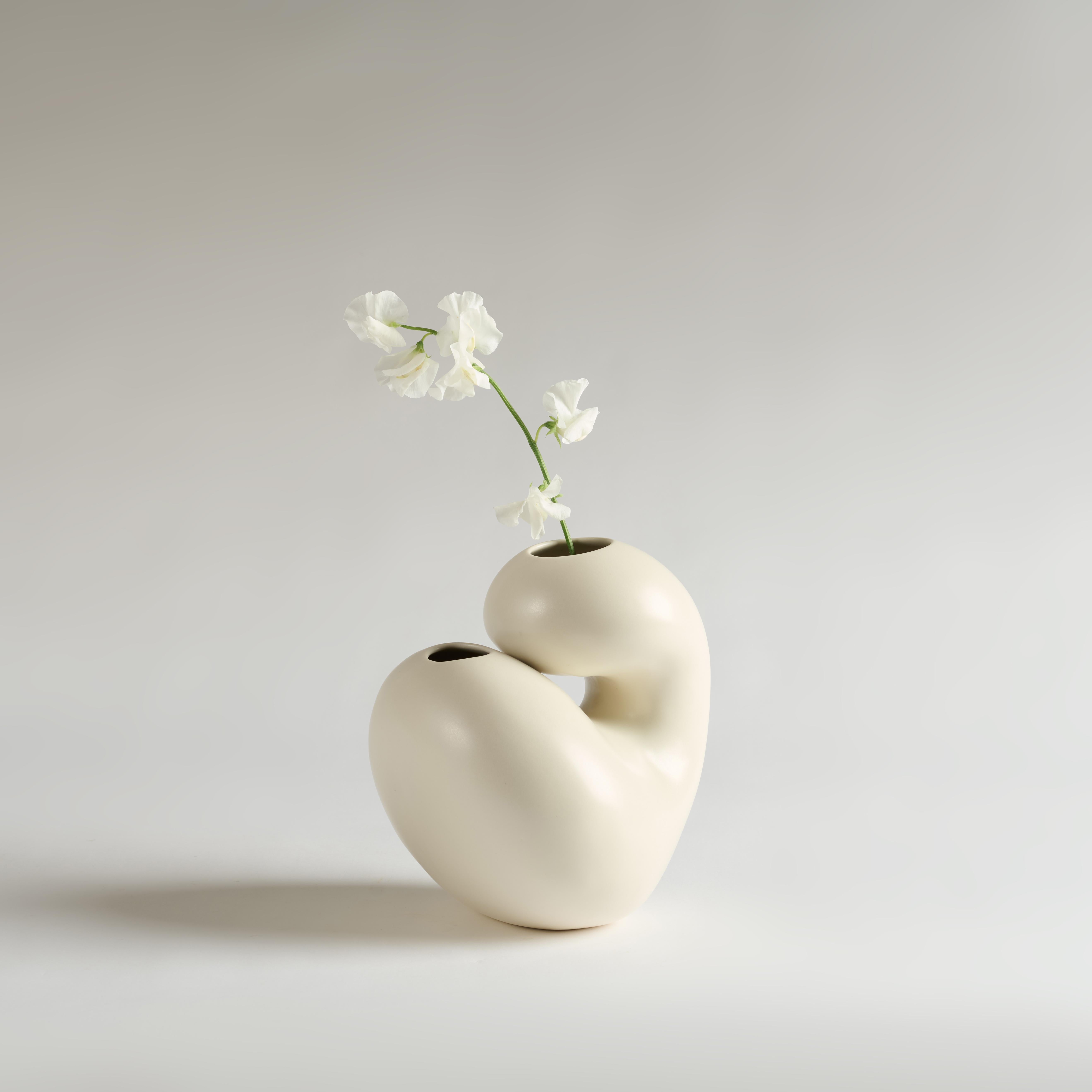 VITA Vessel by Dust and Form For Sale 1