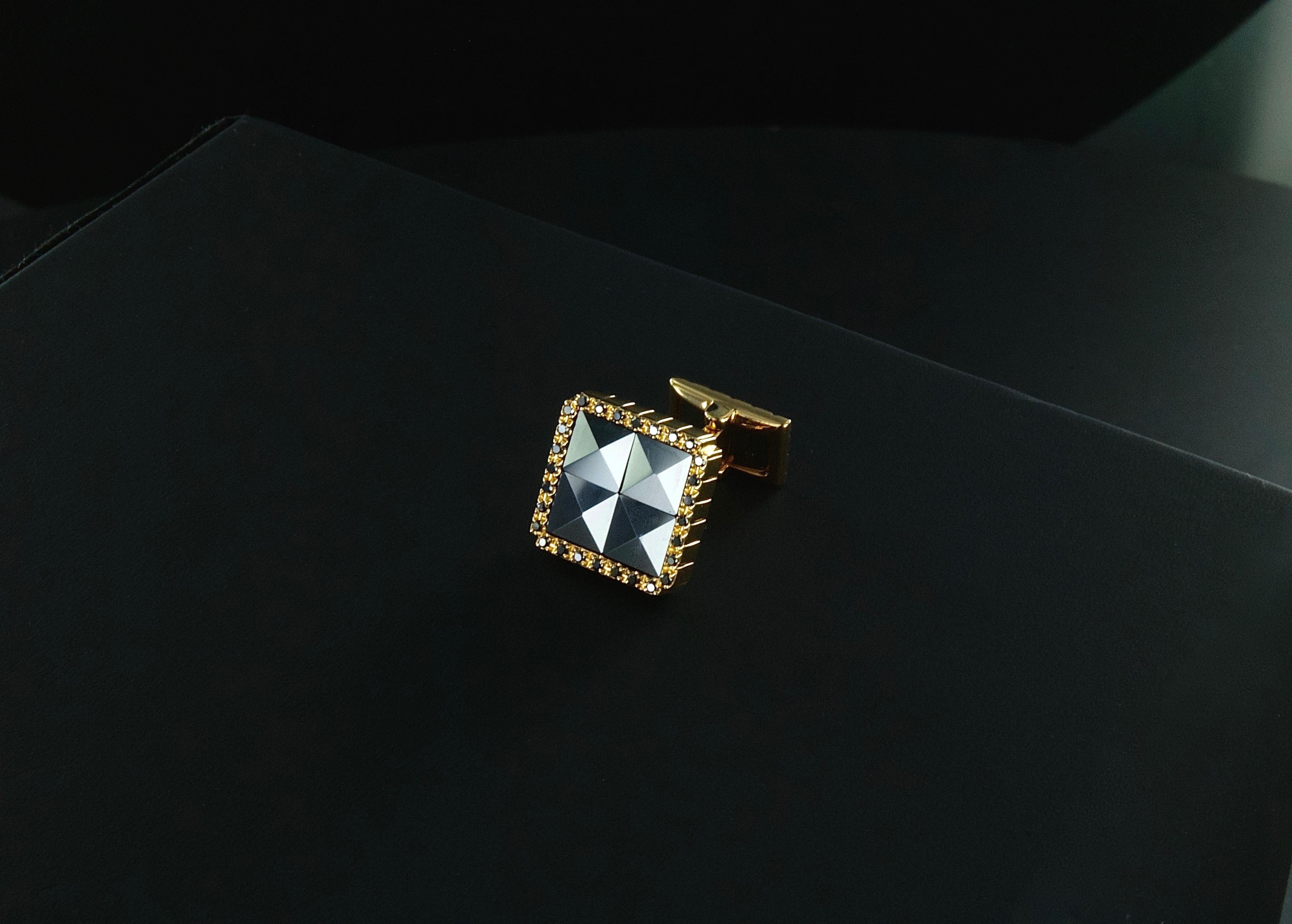 Taille carrée Boutons de manchette en or rose 18 carats, onyx et diamants en vente