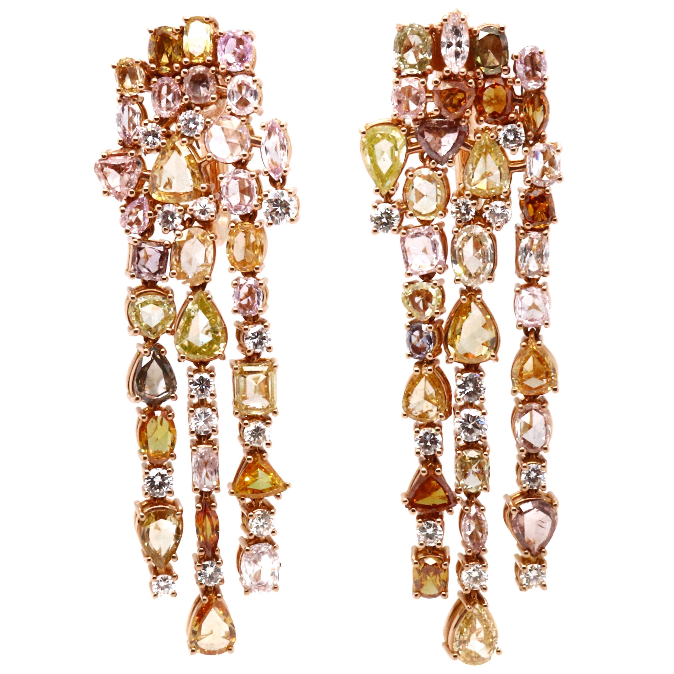 Boucles d'oreilles chandelier en or rose 18 carats avec diamants blancs et jaune fantaisie