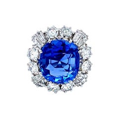 18 Karat White Gold Ceylon Sapphire Diamond Cocktail Ring