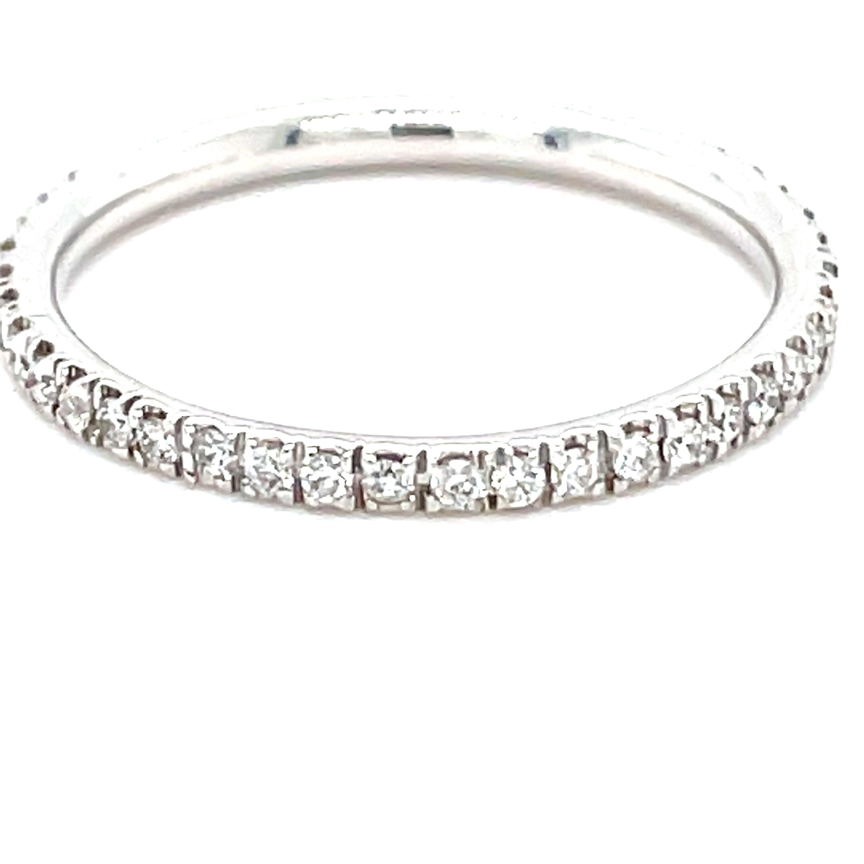 Round Cut Vitale 1913 18 Karat White Gold Diamond Band Ring For Sale