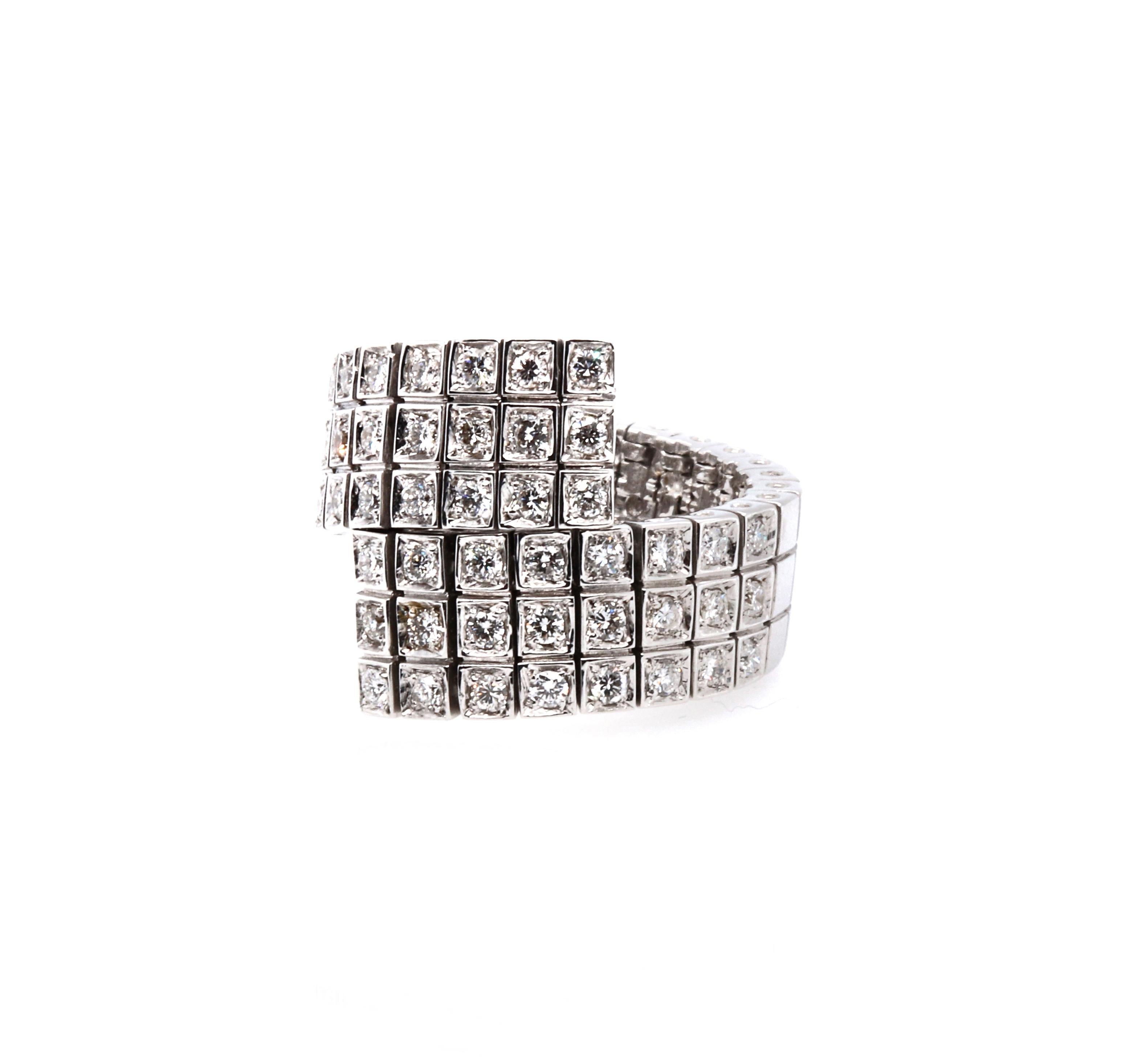 Contemporary 18 Karat White Gold White Diamond Cocktail Ring For Sale