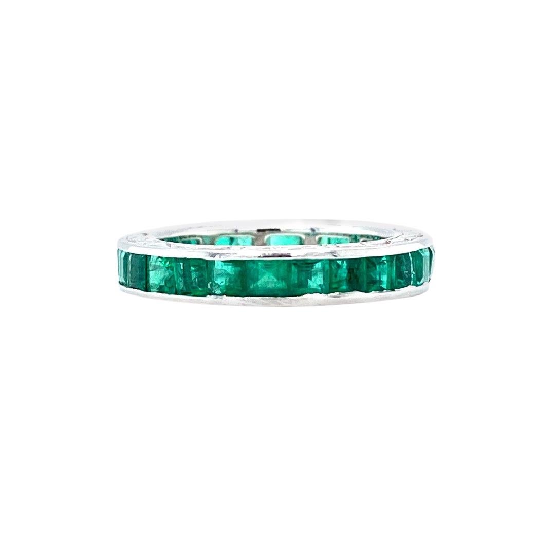 Divine Emerald Band Ring