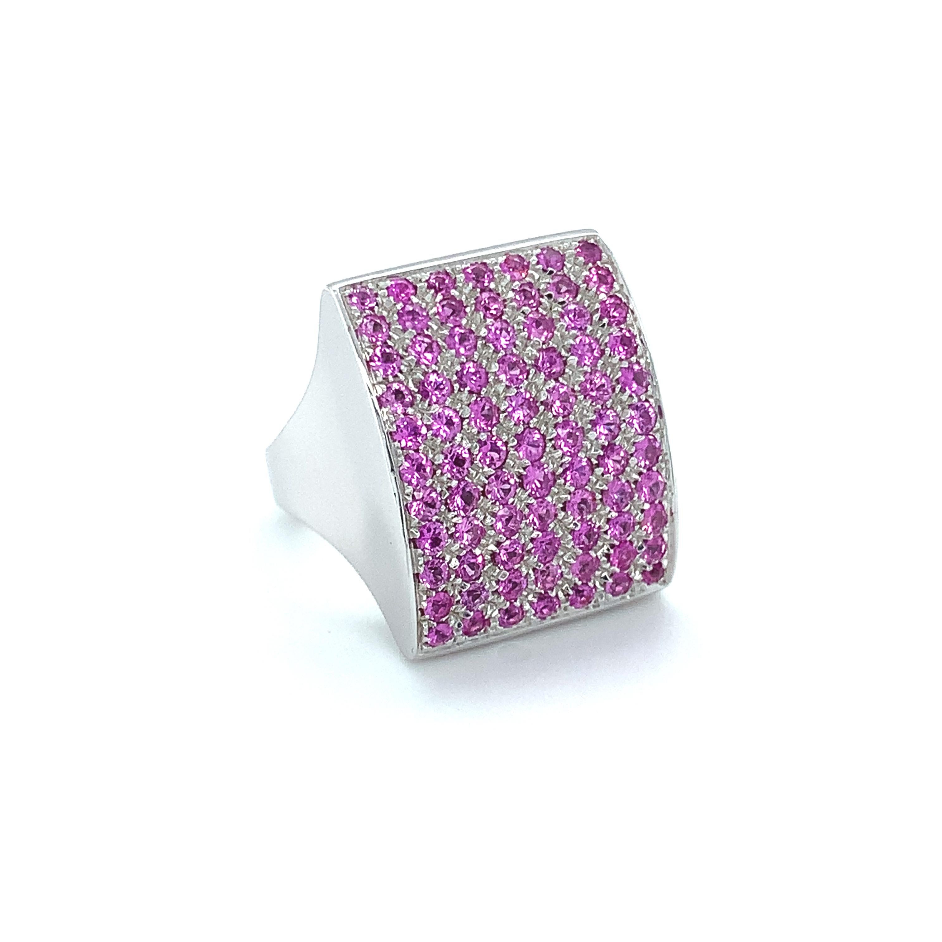 Vitale 1913 18 Karat White Gold Pink Sapphire Signet Ring In New Condition In Monte-Carlo, MC