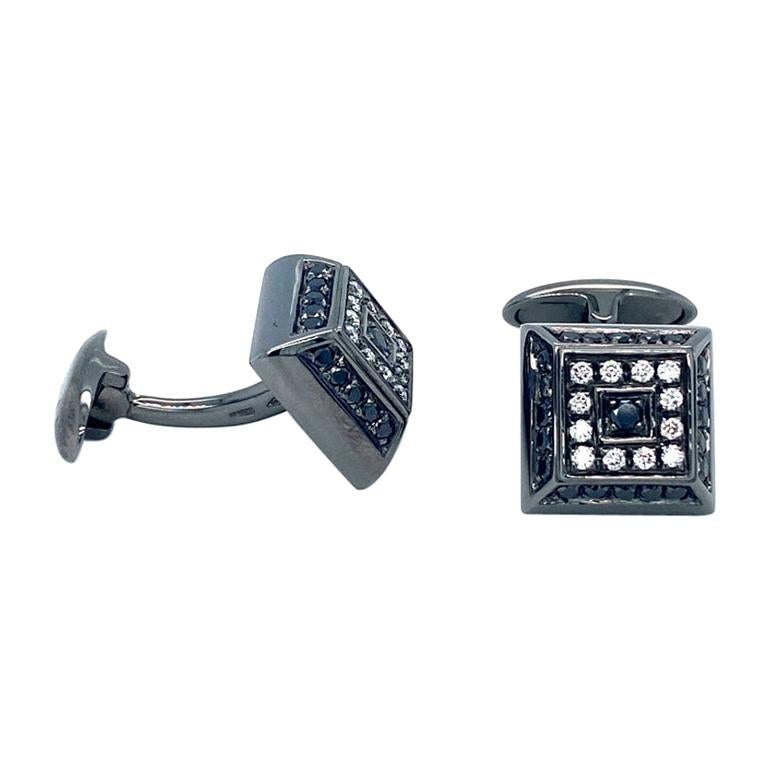 18 Karat White Gold White Black Diamond Cufflinks For Sale