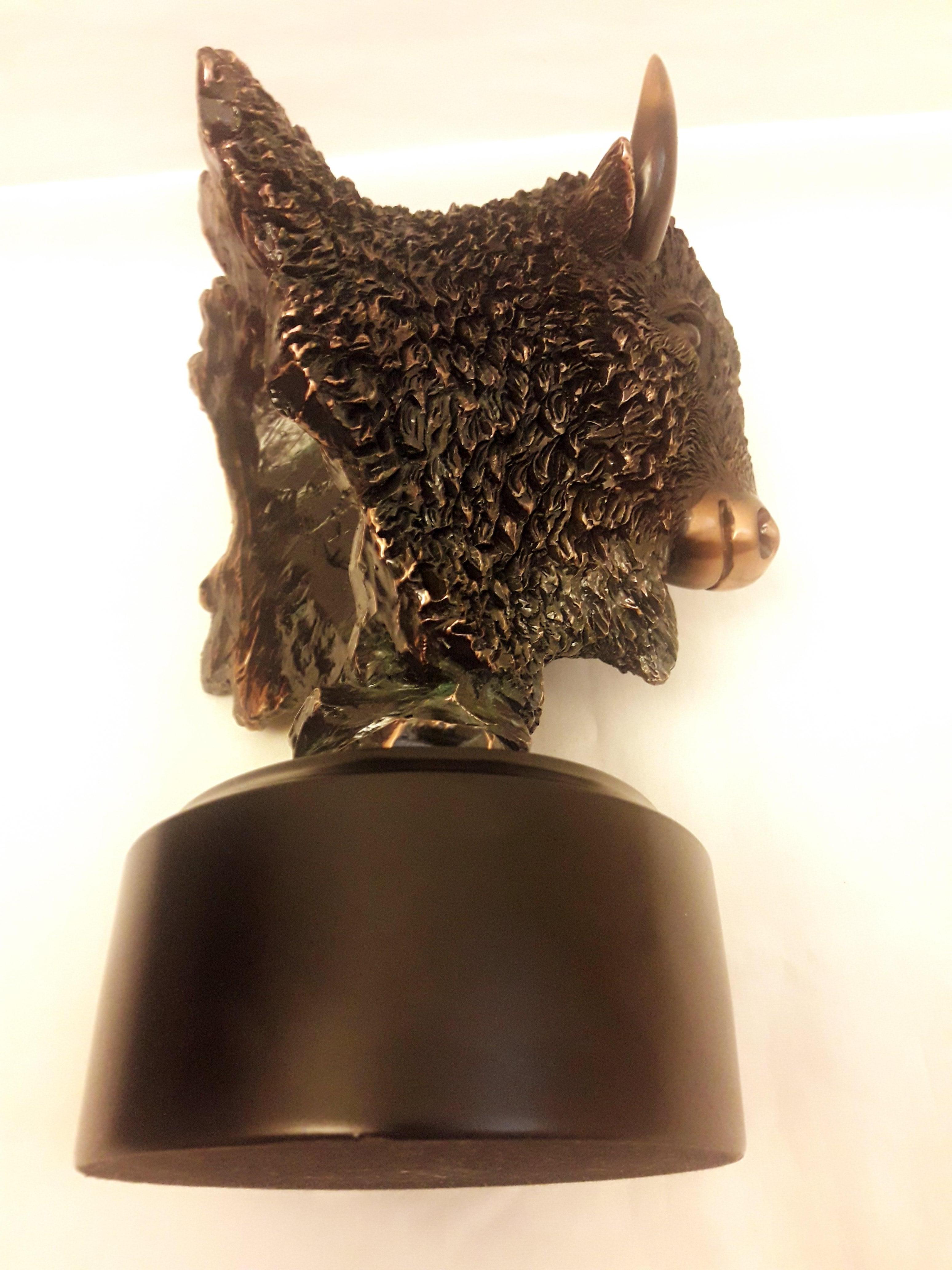 Vitange Bison Head Sculpture Copper Plated In Excellent Condition For Sale In Grantham, GB