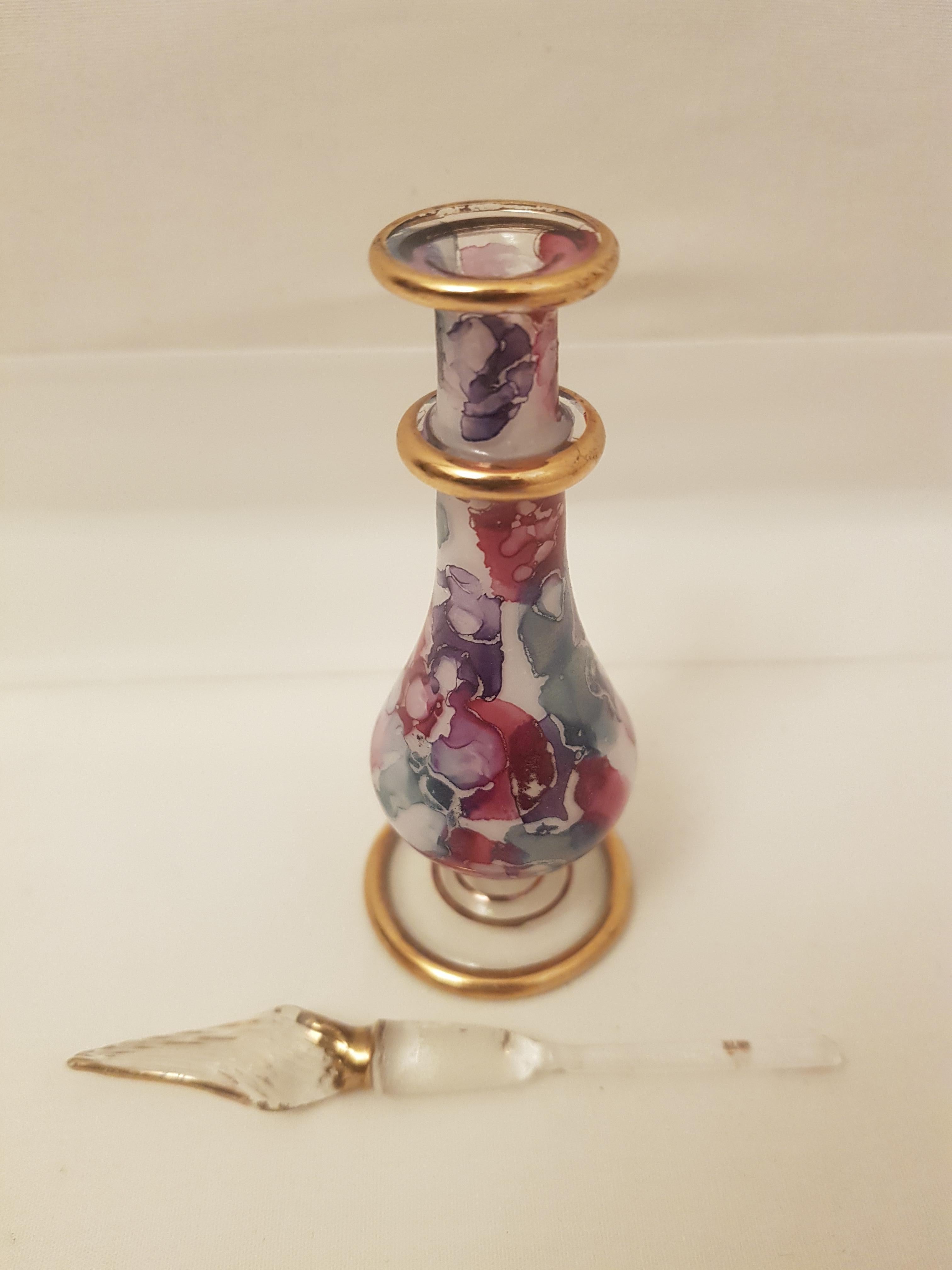 Parfümflaschen aus böhmischem Glas (Glaskunst) im Angebot
