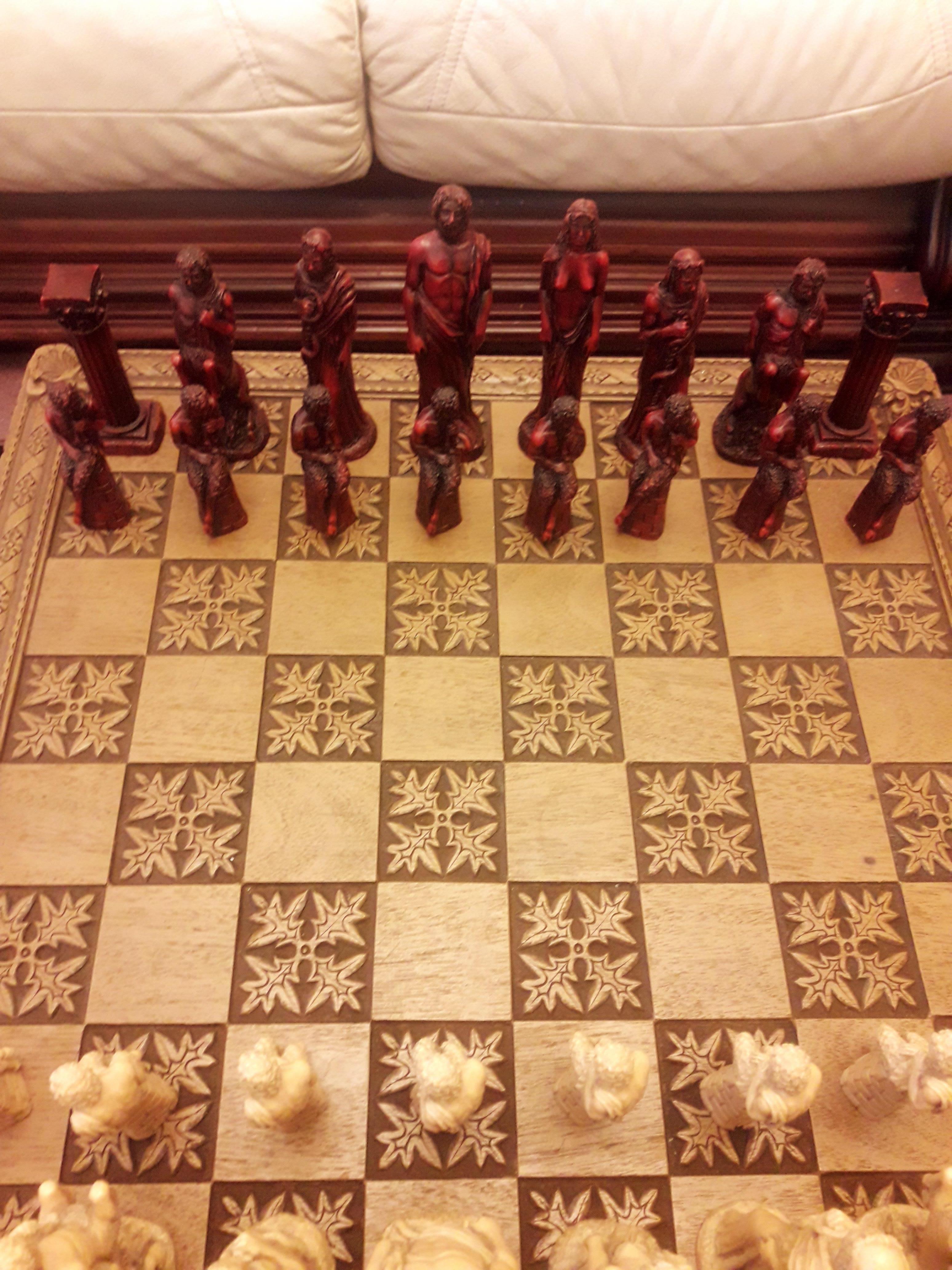 Vitange Hand Carved Chess Board In Excellent Condition For Sale In Grantham, GB