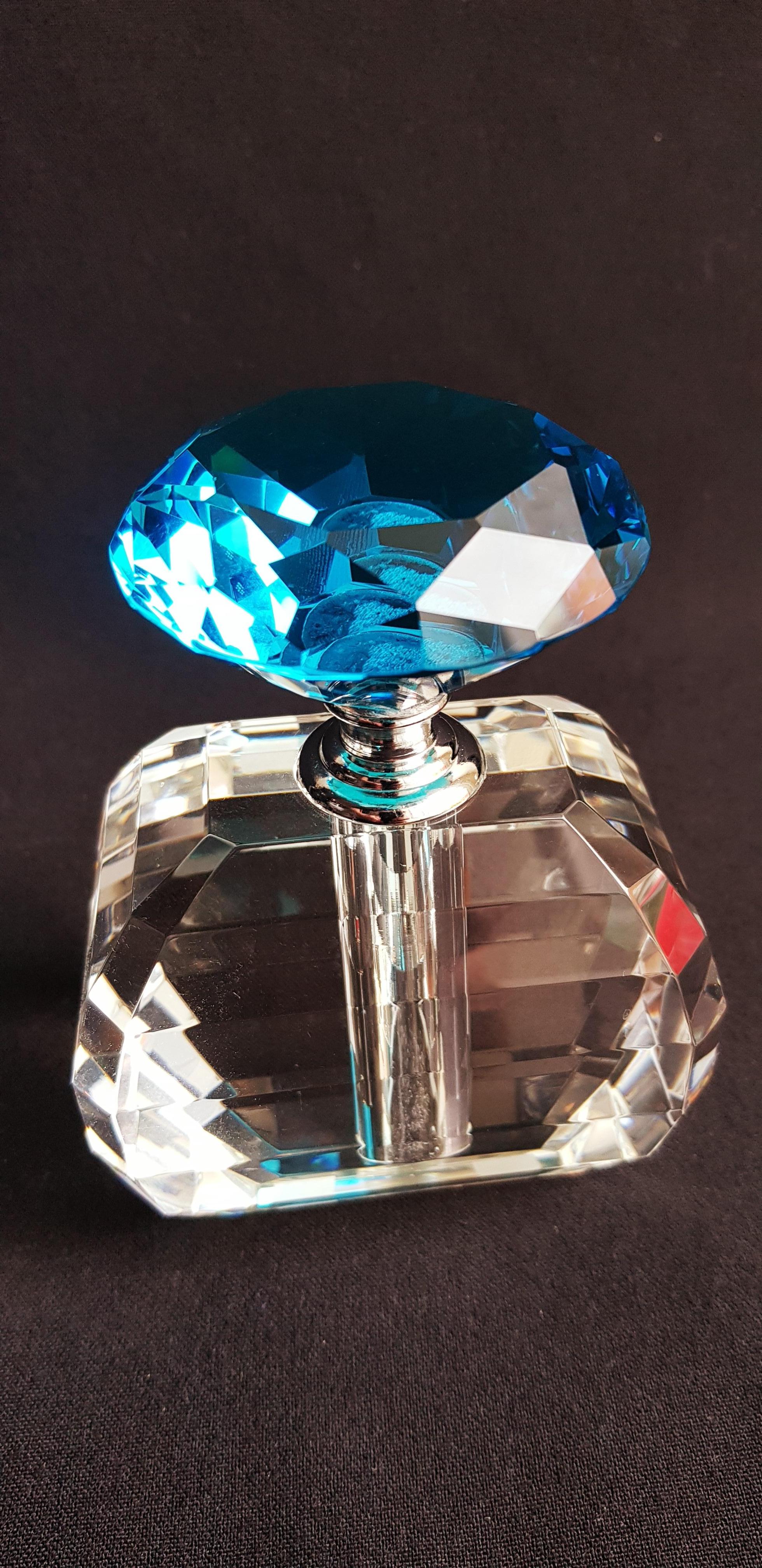 Vitange Handcut Gem Faceted Crystal Perfume Bottle For Sale 4