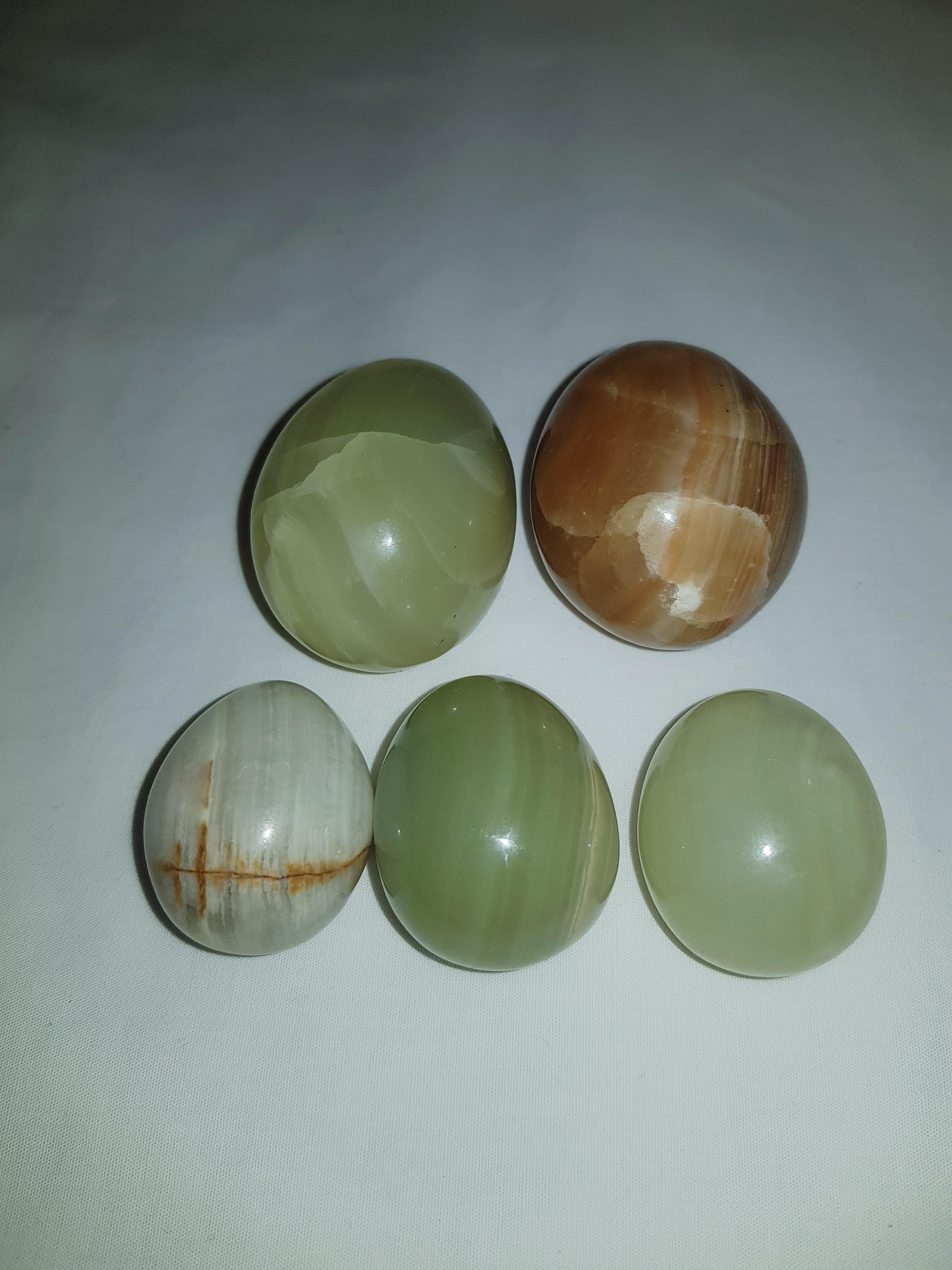 Hand-Carved Vitange Onix Stone Bowl and Eggs For Sale