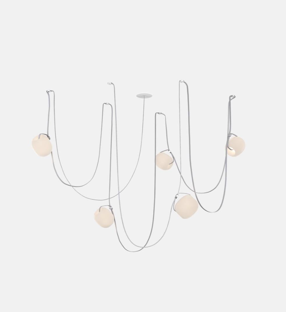 Vitis 5 Chandelier by RBW in Frosted Ivory Blown Glass and Black Wire For Sale 8