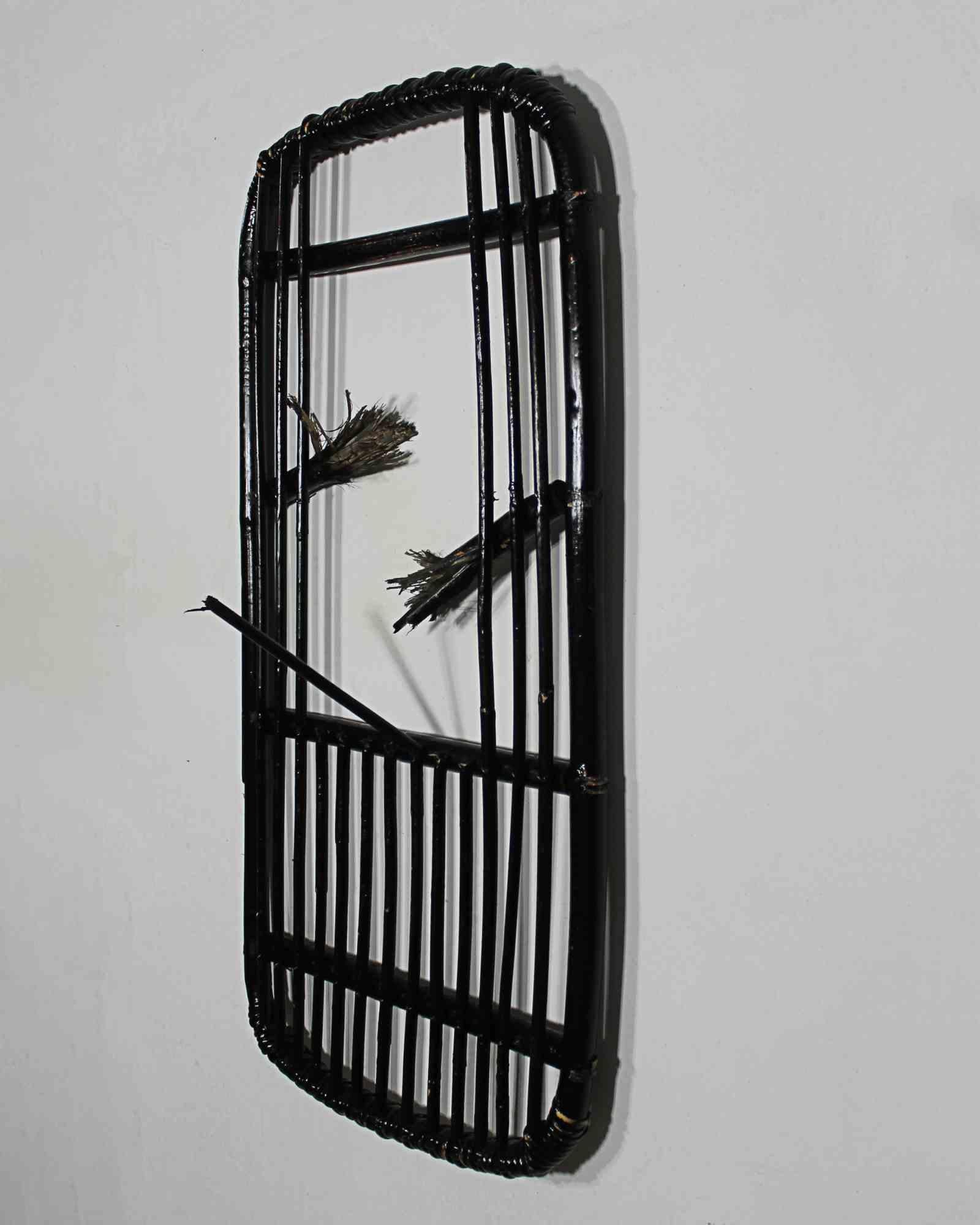 Sculpture, acrylic, spray paint, wood.
This work explores a concept that focuses on understanding structures, whether physical or conceptual, that limit or impede movement, freedom, or access. It delves into how these barriers are designed, built,