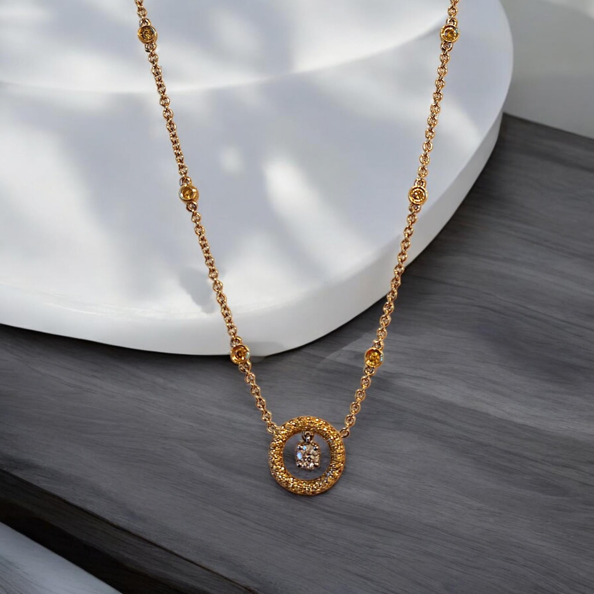 Vitolo Collier circulaire en or 18 carats avec diamants Neuf - En vente à Los Angeles, CA
