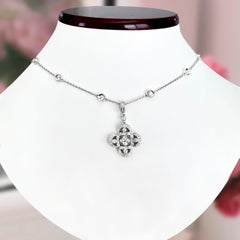 Vitolo 18 Karat Gold Flower Motif Diamond Pendant