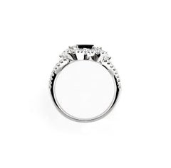 Vitolo 18 Karat Gold Flower Motif Diamond Ring