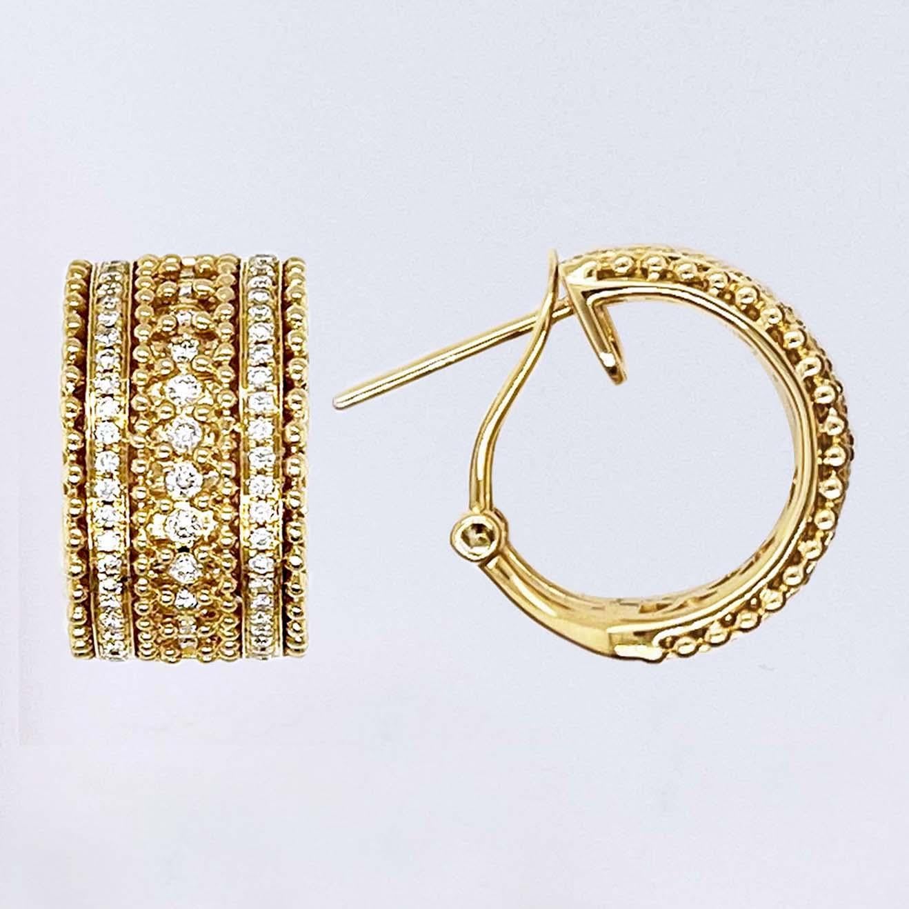 Round Cut Vitolo 18 Karat Gold Granulata Style Diamond Earrings For Sale