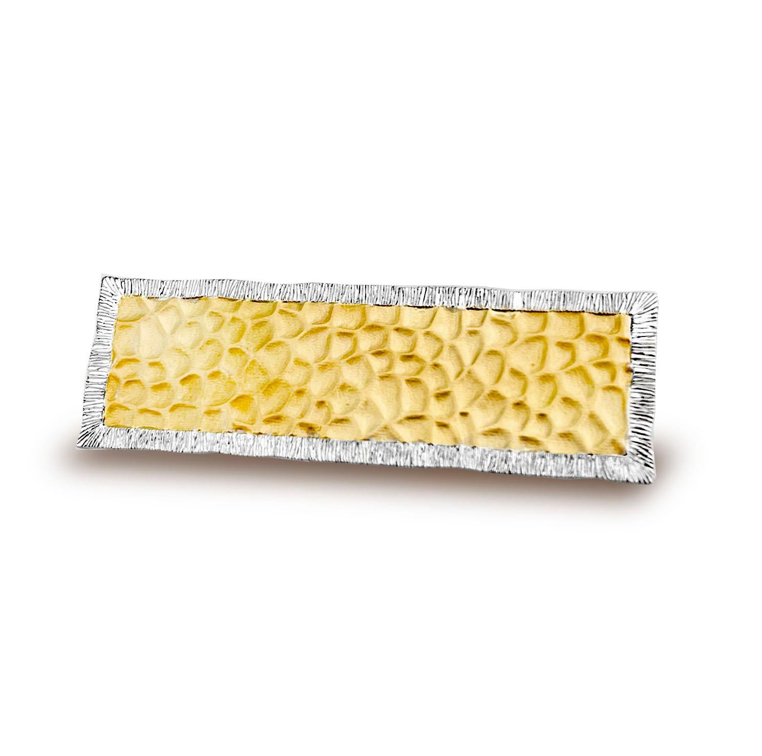 Brosche aus 18 Karat Gold mit gehämmerter Oberfläche von Vitolo im Zustand „Neu“ im Angebot in Los Angeles, CA
