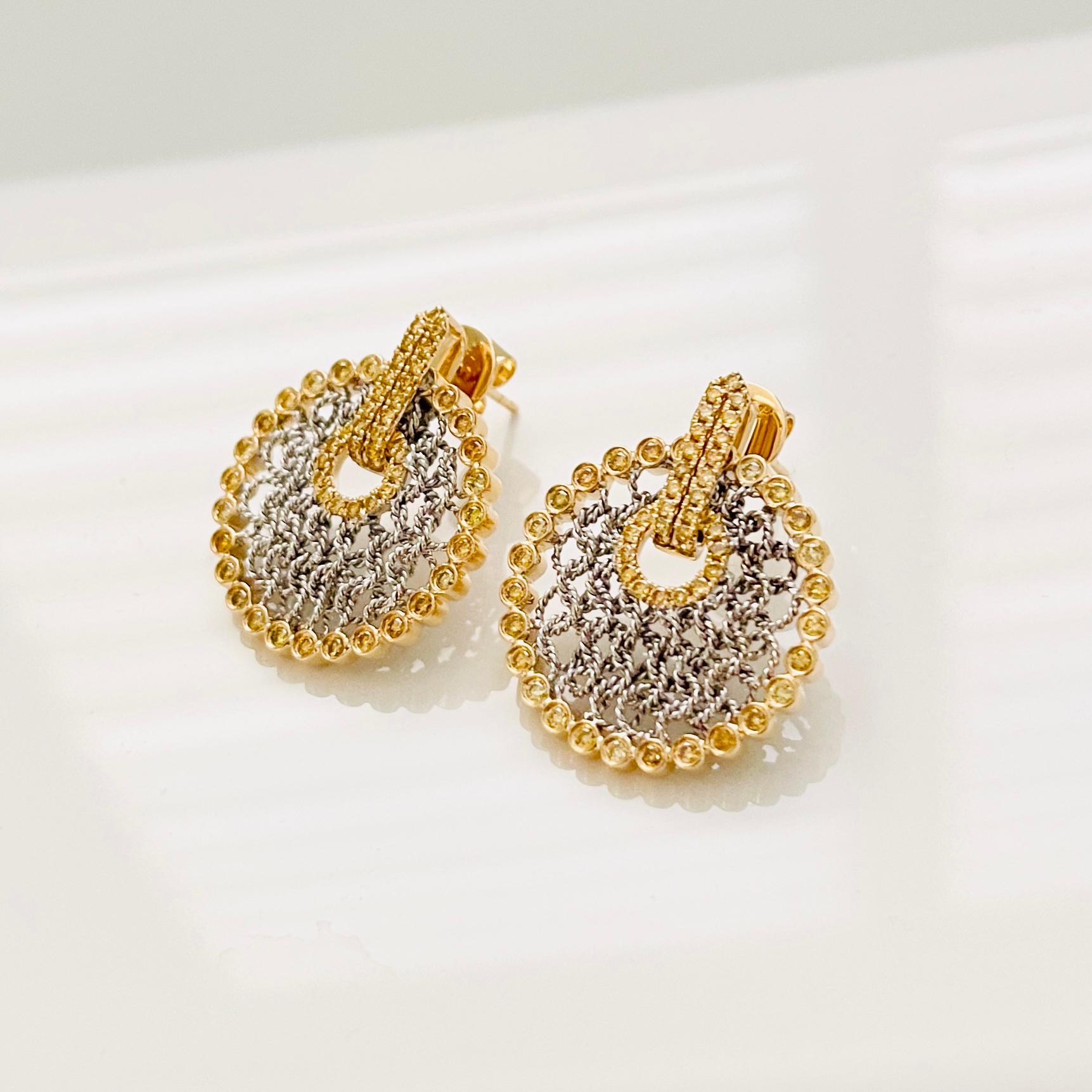 Vitolo 18 Karat Gold Handmade Mesh Earrings with Yellow Diamonds In New Condition For Sale In Los Angeles, CA