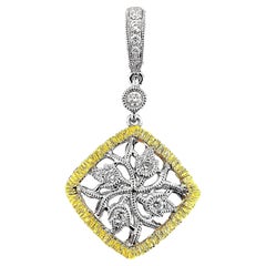 Vitolo Pendentif à motif de feuilles en or 18 carats et diamants 