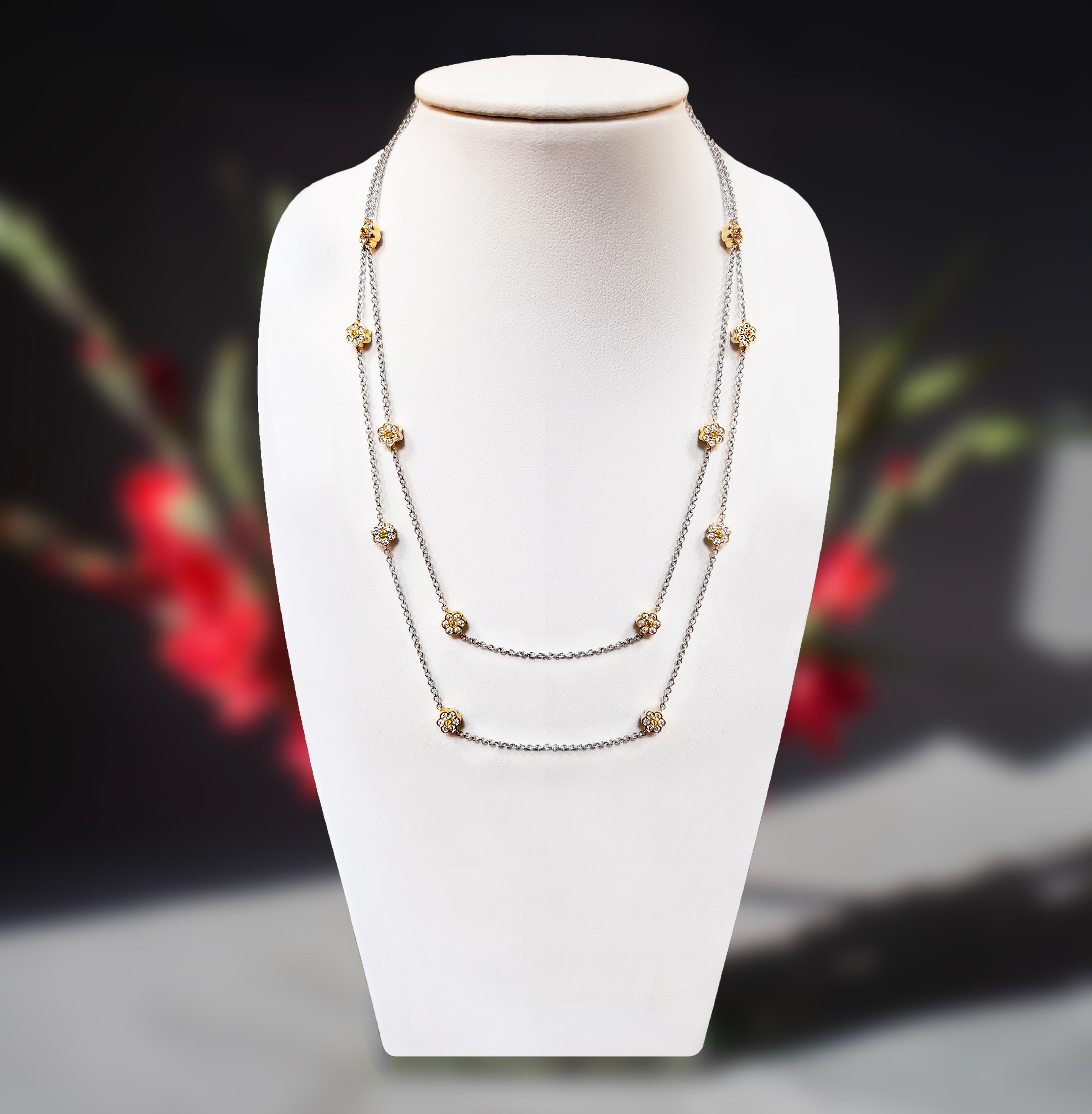 Artisan Vitolo 18 Karat Gold Necklace with Flower Diamond Bezels For Sale