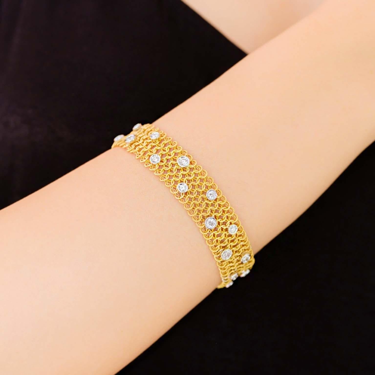 Vitolo Pulsera Tessuti de Oro de 18 Kilates con Diamantes Corte redondo en venta