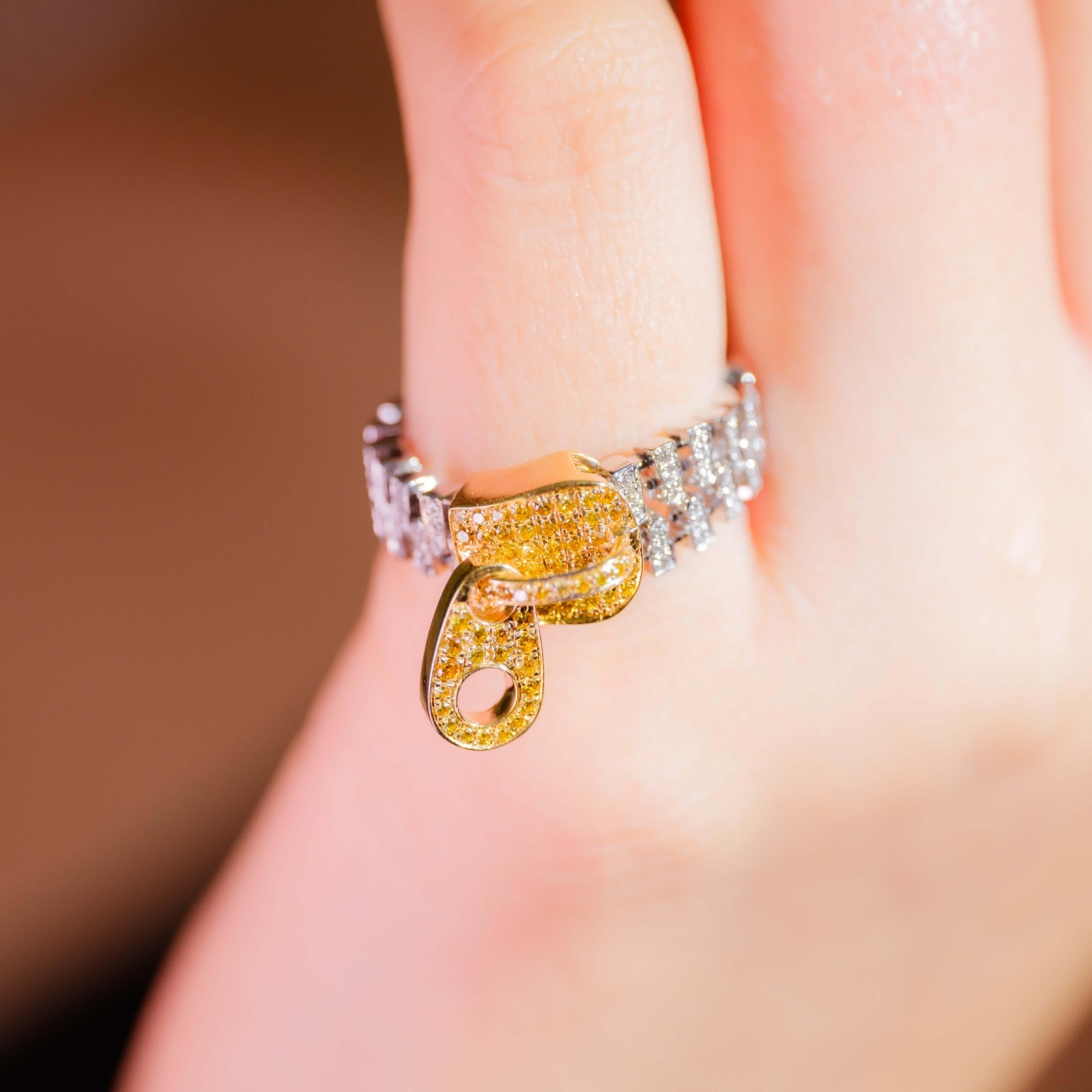 Anillo Cremallera Vitolo Oro 18 Kilates con Diamantes Blancos y Amarillos en venta 1