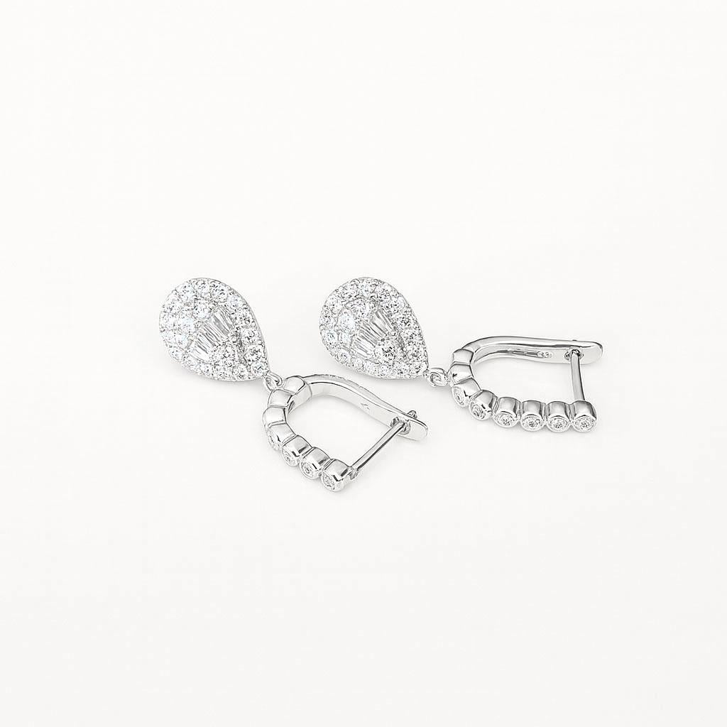 Vitolo Orecchini a goccia con diamante in oro bianco 18 carati In condizioni Nuovo in vendita a Los Angeles, CA