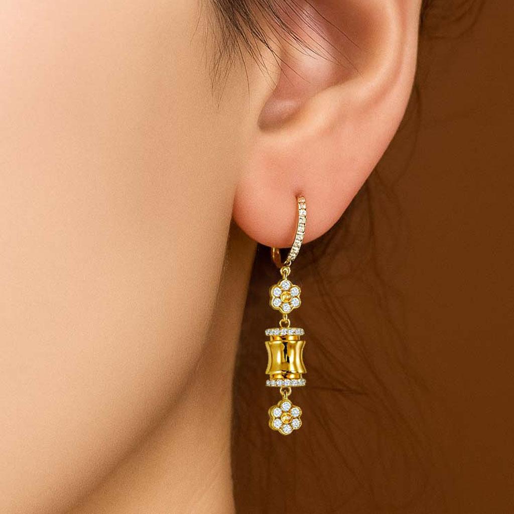 Vitolo - Orecchini a goccia in oro giallo 18 carati con bambù e fiori di diamanti In condizioni Nuovo in vendita a Los Angeles, CA