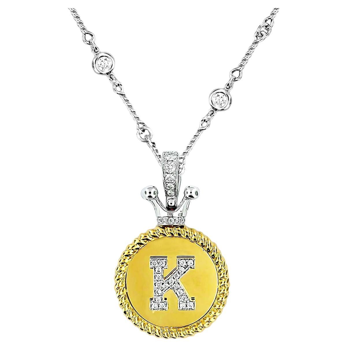 Vitolo Pendentif initial en or 18K serti de diamants avec couronne de fermeture