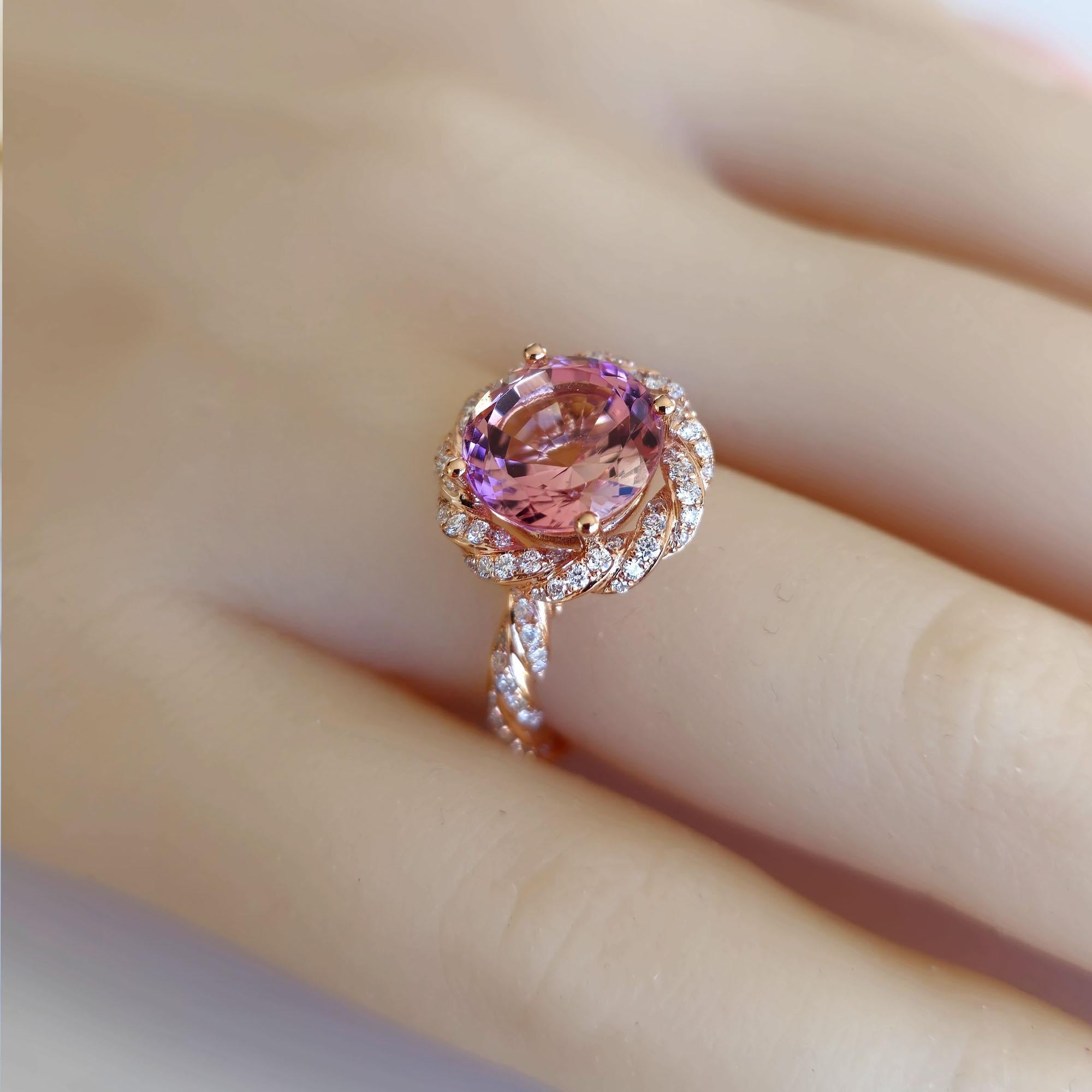 Vitolo, bague à tige torsadée en or rose 18 carats, pierre centrale en Morganite et diamant serti en vente 4