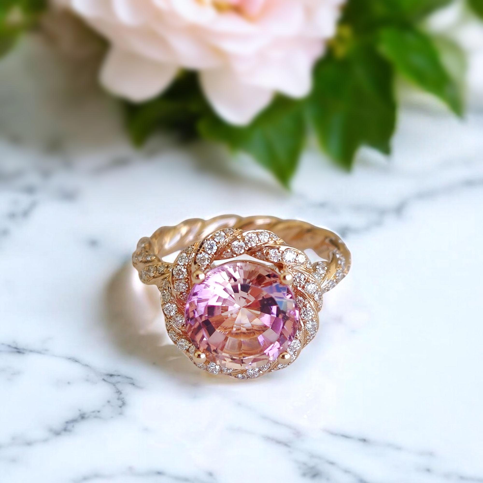 Vitolo, bague à tige torsadée en or rose 18 carats, pierre centrale en Morganite et diamant serti Pour femmes en vente
