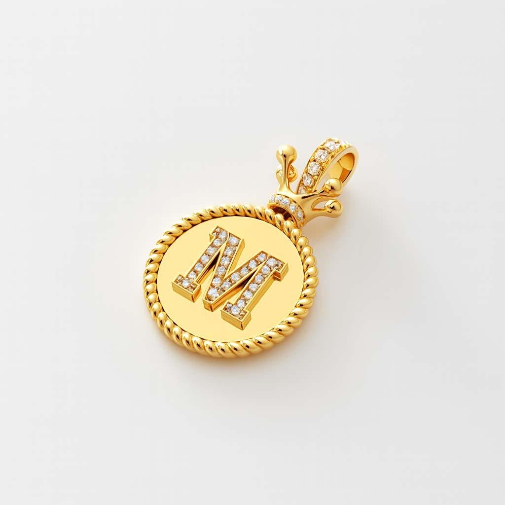 Dieser elegante Anhänger aus 18-karätigem Gelbgold zeigt die mit Diamanten besetzte Initiale 