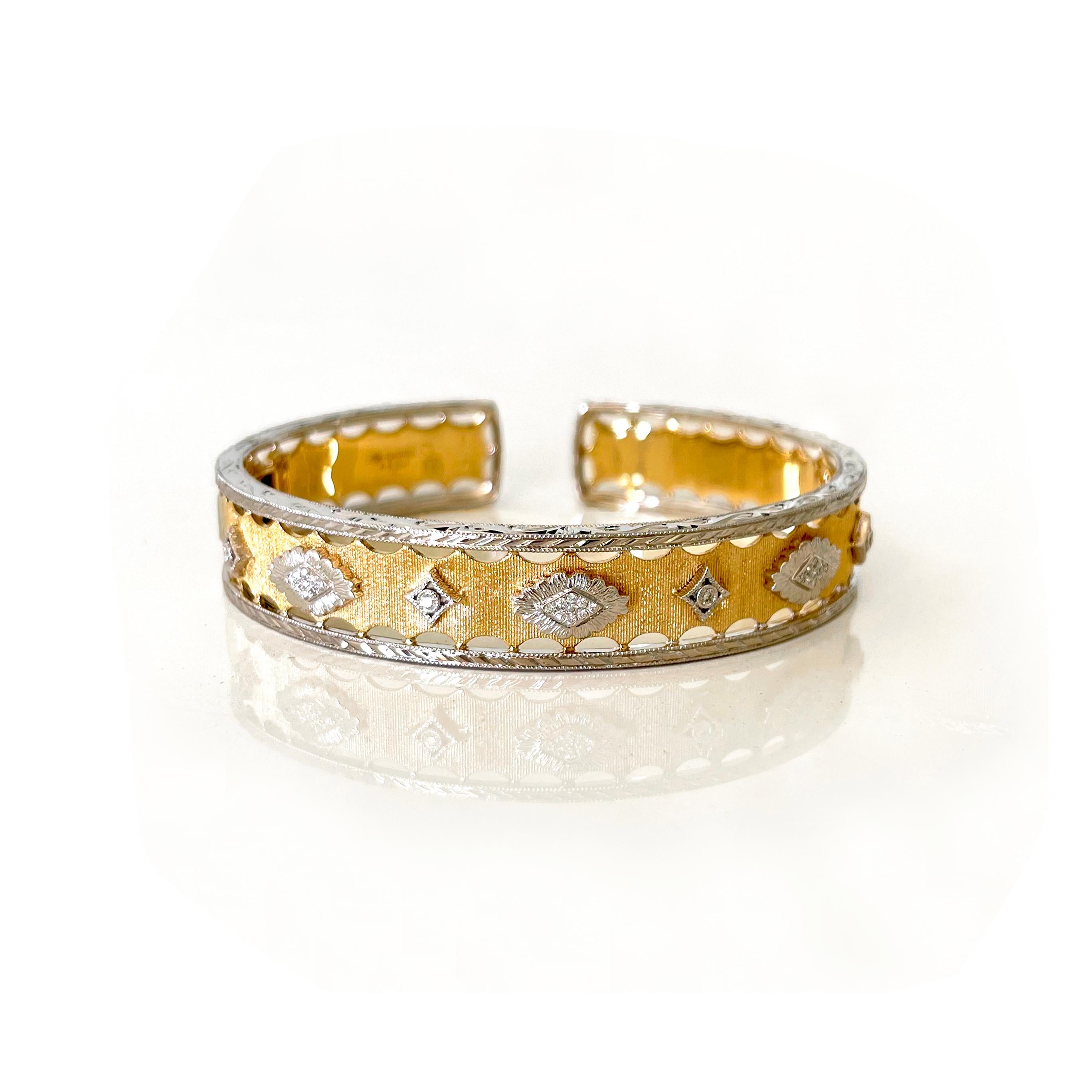 Taglio rotondo Vitolo Bracciale con diamanti in stile etrusco in oro 18 carati con finitura fiorentina in vendita
