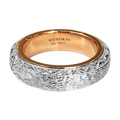 Fascia di diamanti in oro 18 carati con finitura graffiata Vitolo