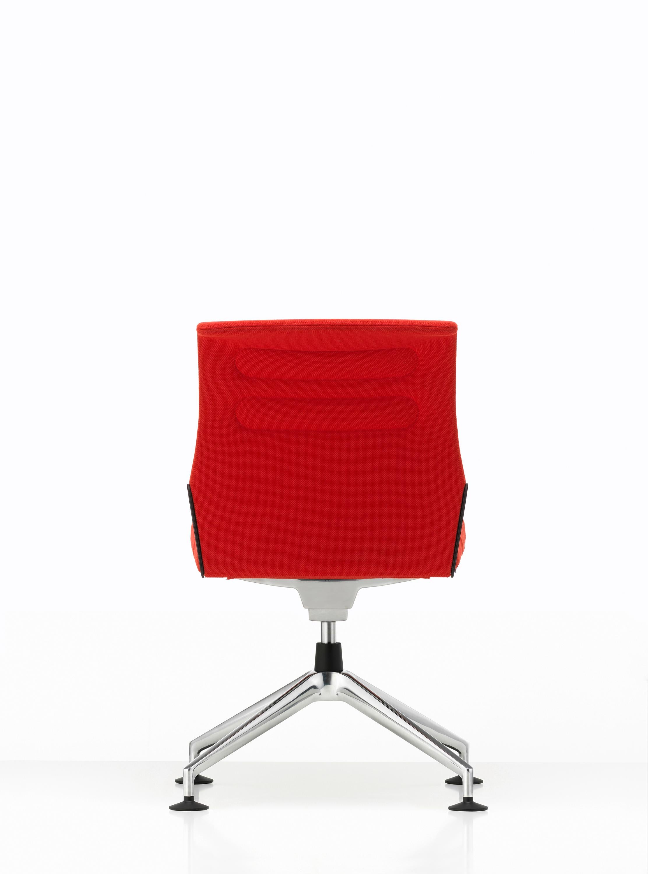 These items are currently only available in the United States.

AC 5 Meet is the Classic conference chair in the AC 5 Group office chair family. Thanks to an understated elegant design and use of high-quality materials, it cuts a Fine figure in both