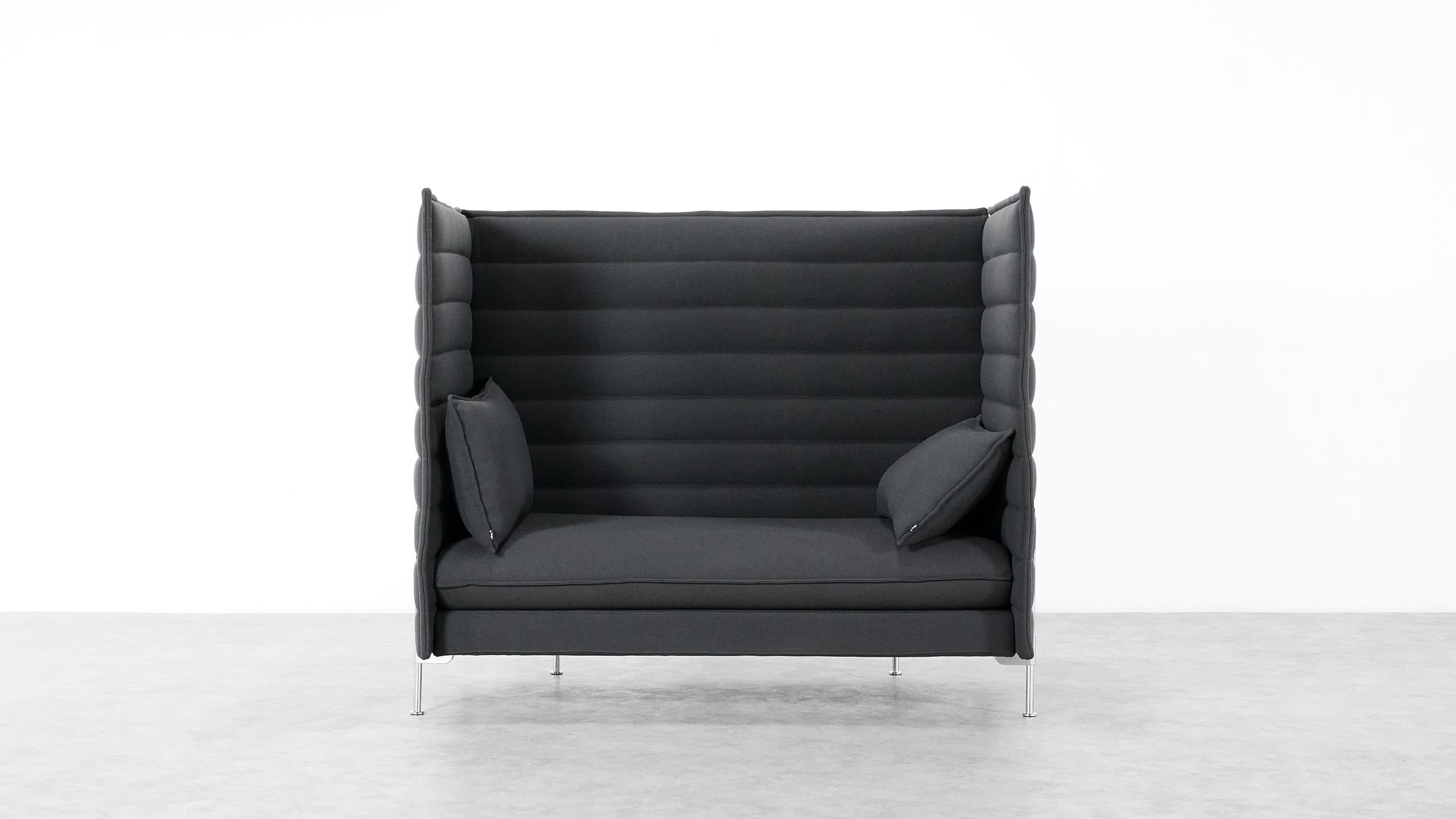 2x Vitra, Alcove highback sofa, ’room in a room’.
2006/8 by Ronan & Erwan Bouroullec (this offer is for both sofas).

The ’room in a room’ is a concept that Vitra has intensively pursued over many years in collaboration with the designers