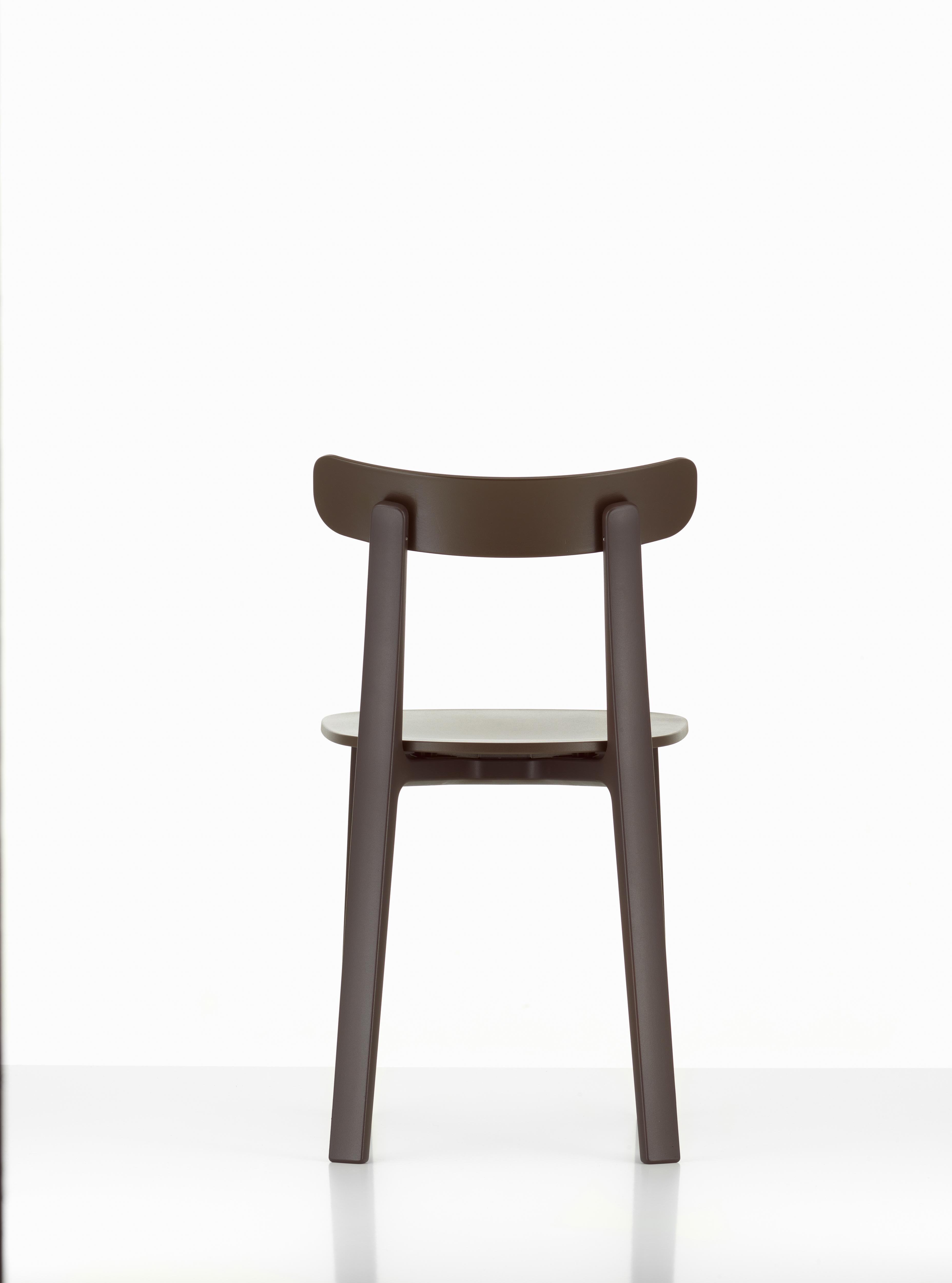 Vitra All Plastic Chair in Brown Two-Tone by Jasper Morrison im Zustand „Neu“ im Angebot in New York, NY