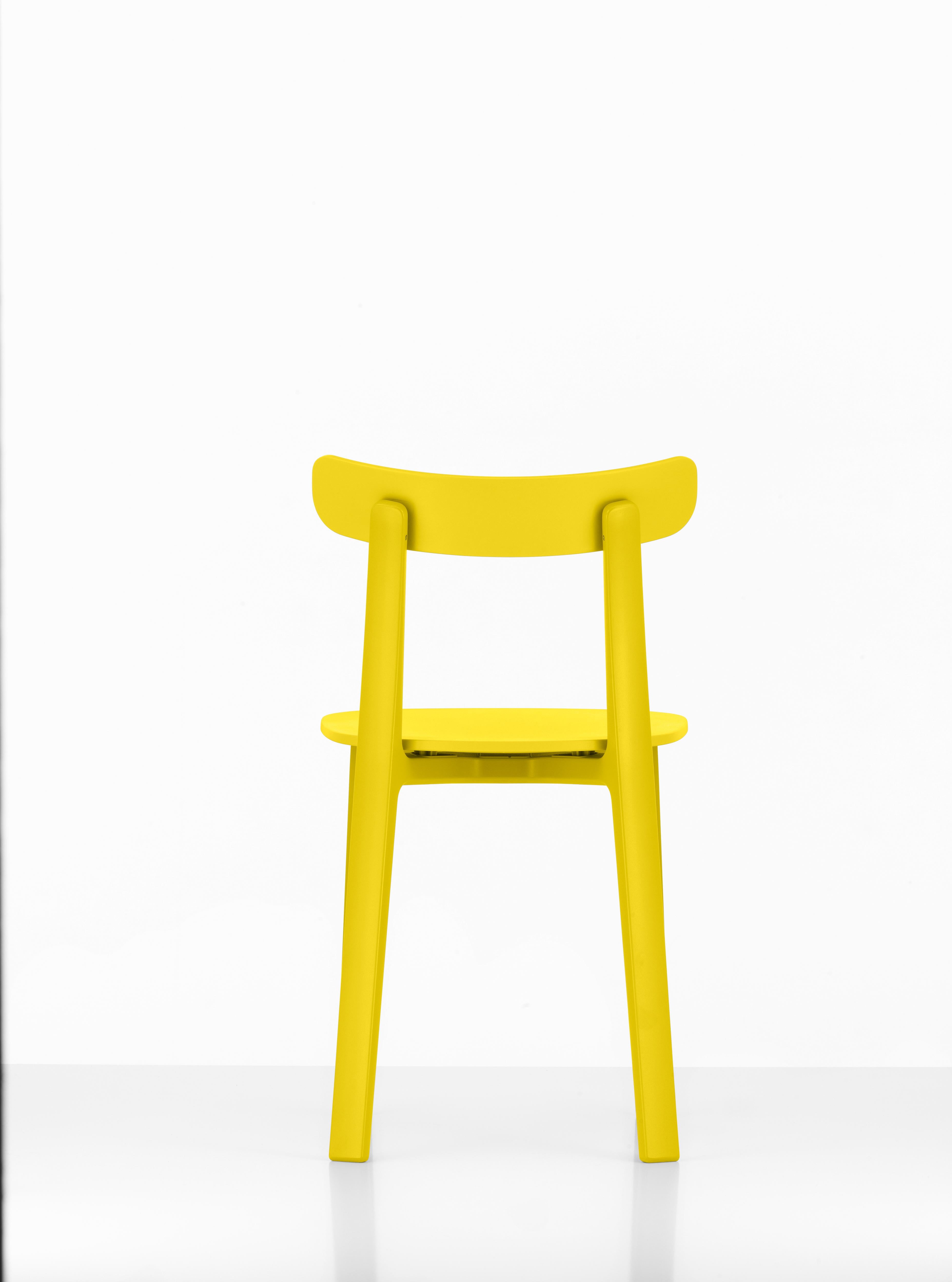 Vitra All Plastic Chair in Buttercup Two Tone by Jasper Morrison im Zustand „Neu“ im Angebot in New York, NY