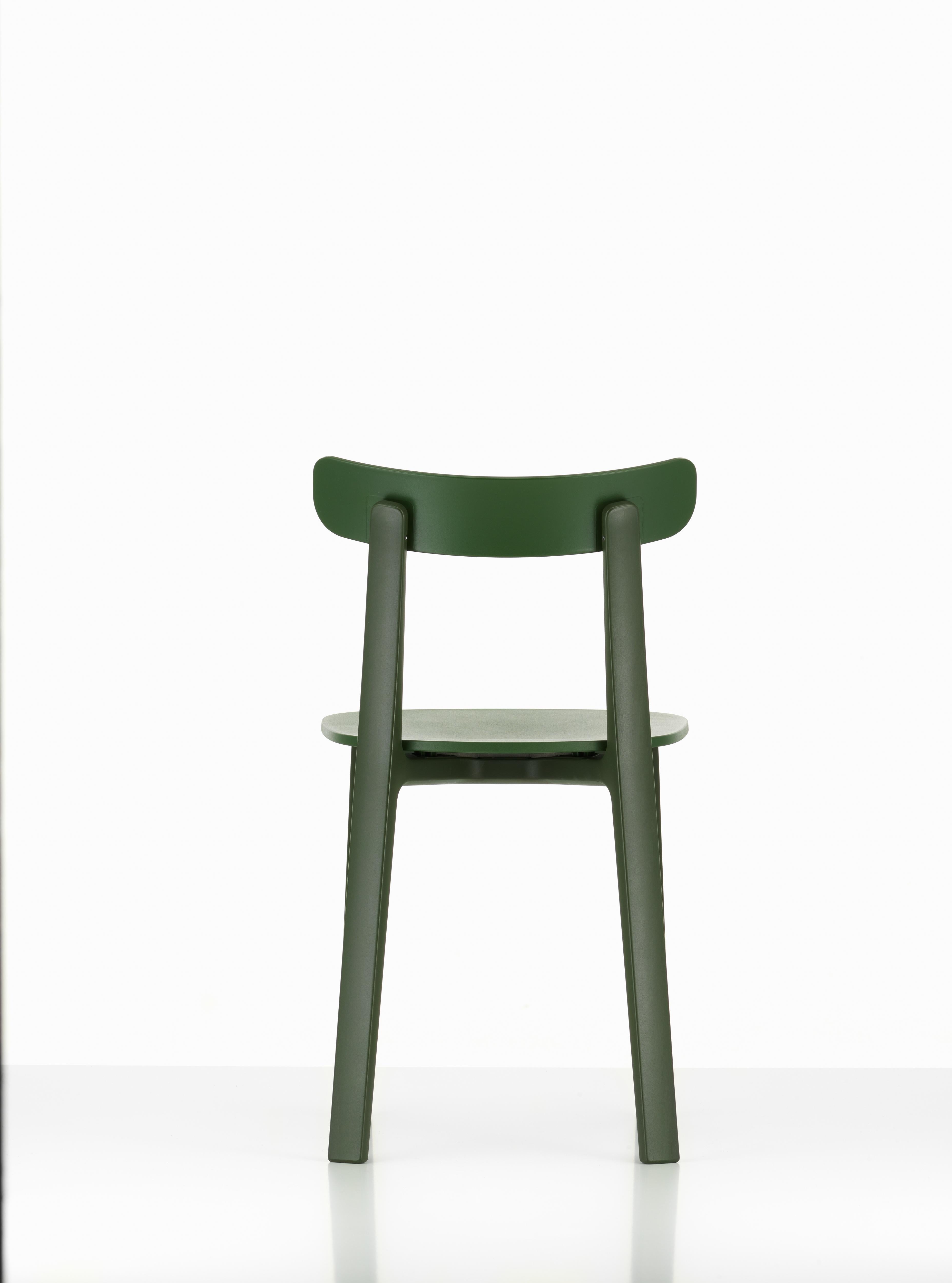 Vitra All Plastic Chair in Ivy Two-Tone by Jasper Morrison In New Condition In New York, NY