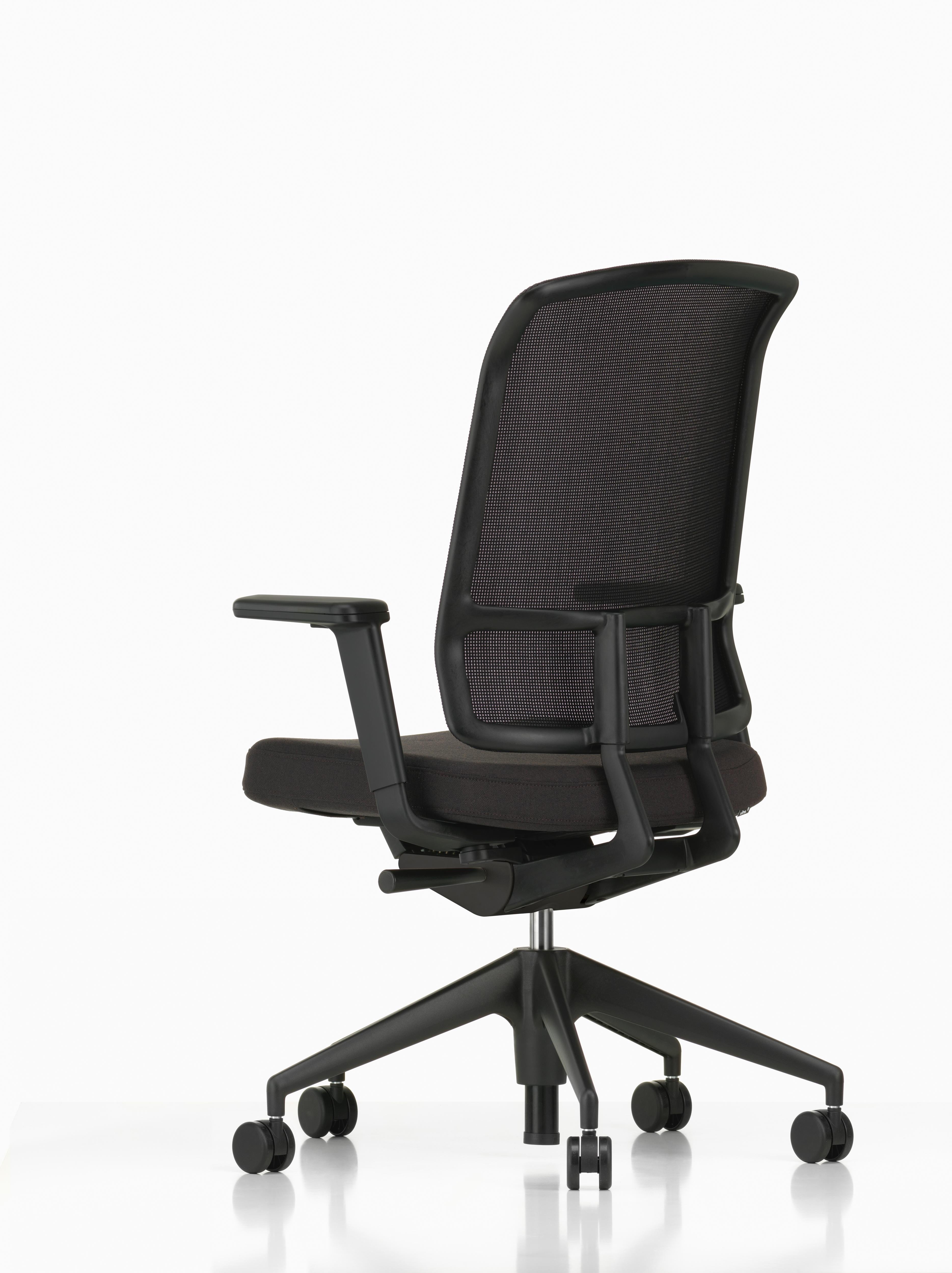 vitra amc am chair with netweave back
