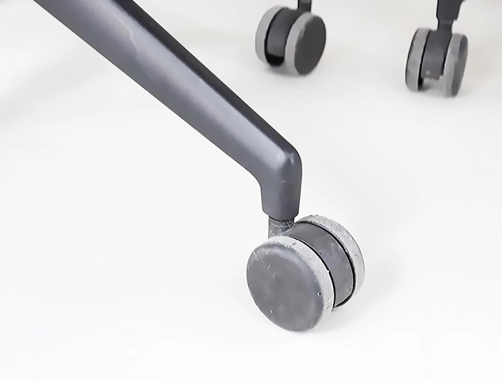 Chaises de bureau ergonomiques entièrement réglables Vitra AM d'Alberto Meda 2021 en vente 11