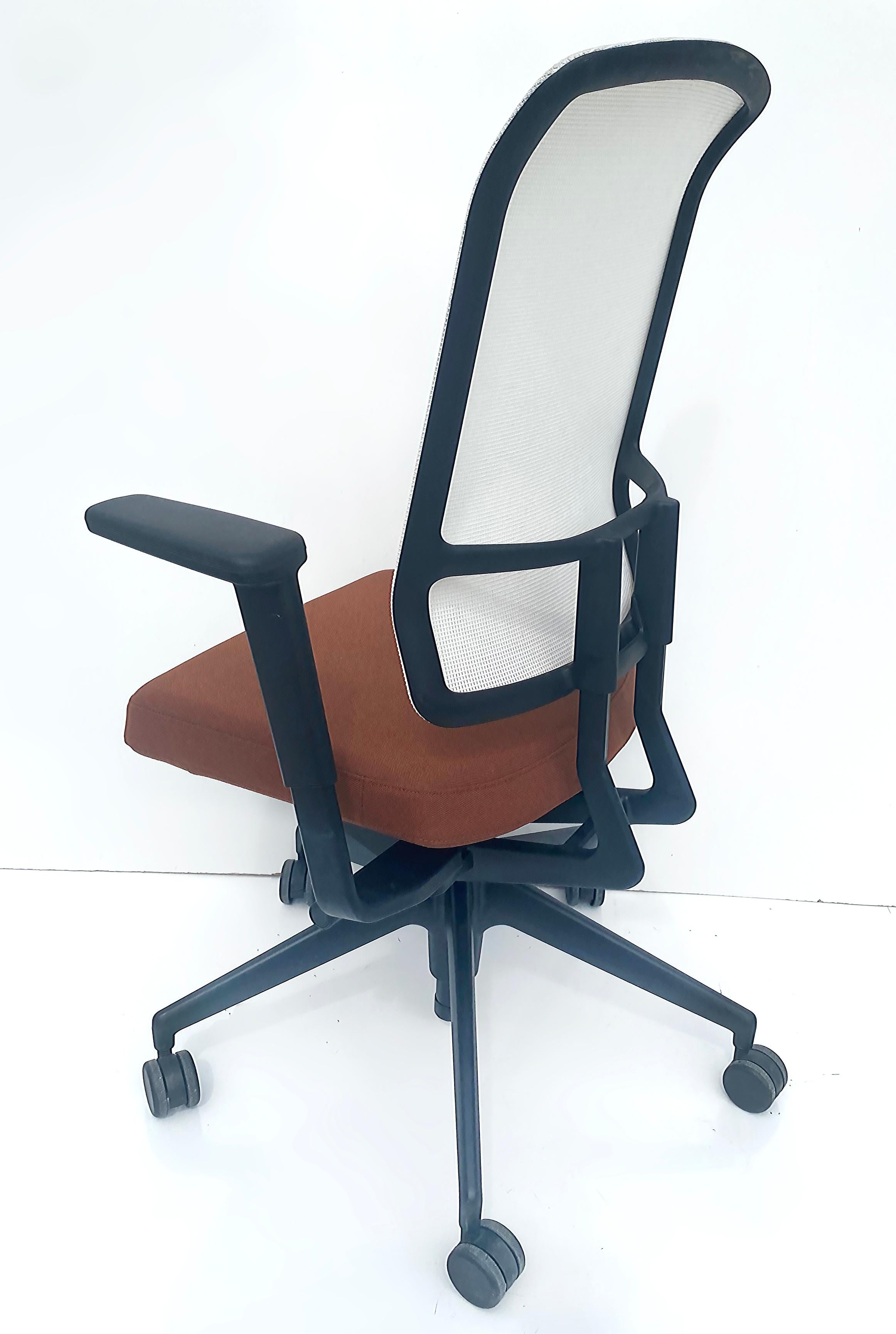 Chaises de bureau ergonomiques entièrement réglables Vitra AM d'Alberto Meda 2021 en vente 2