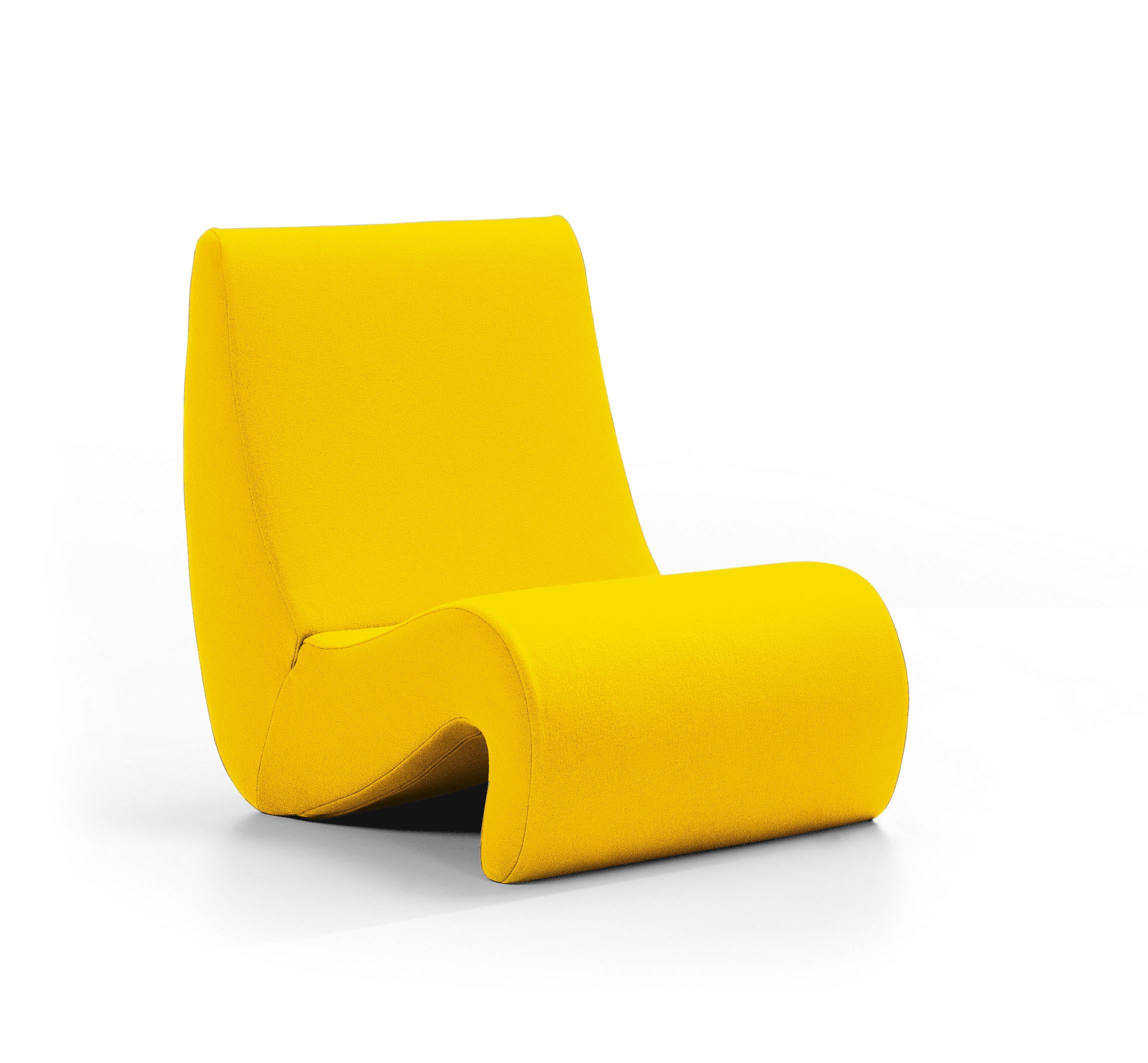 These items are currently only available in the United States.

Amoebe was created by Verner Panton in 1970 for his famous Visiona installation, which included several versions of this lounge piece. It embodies the exuberant spirit of the early