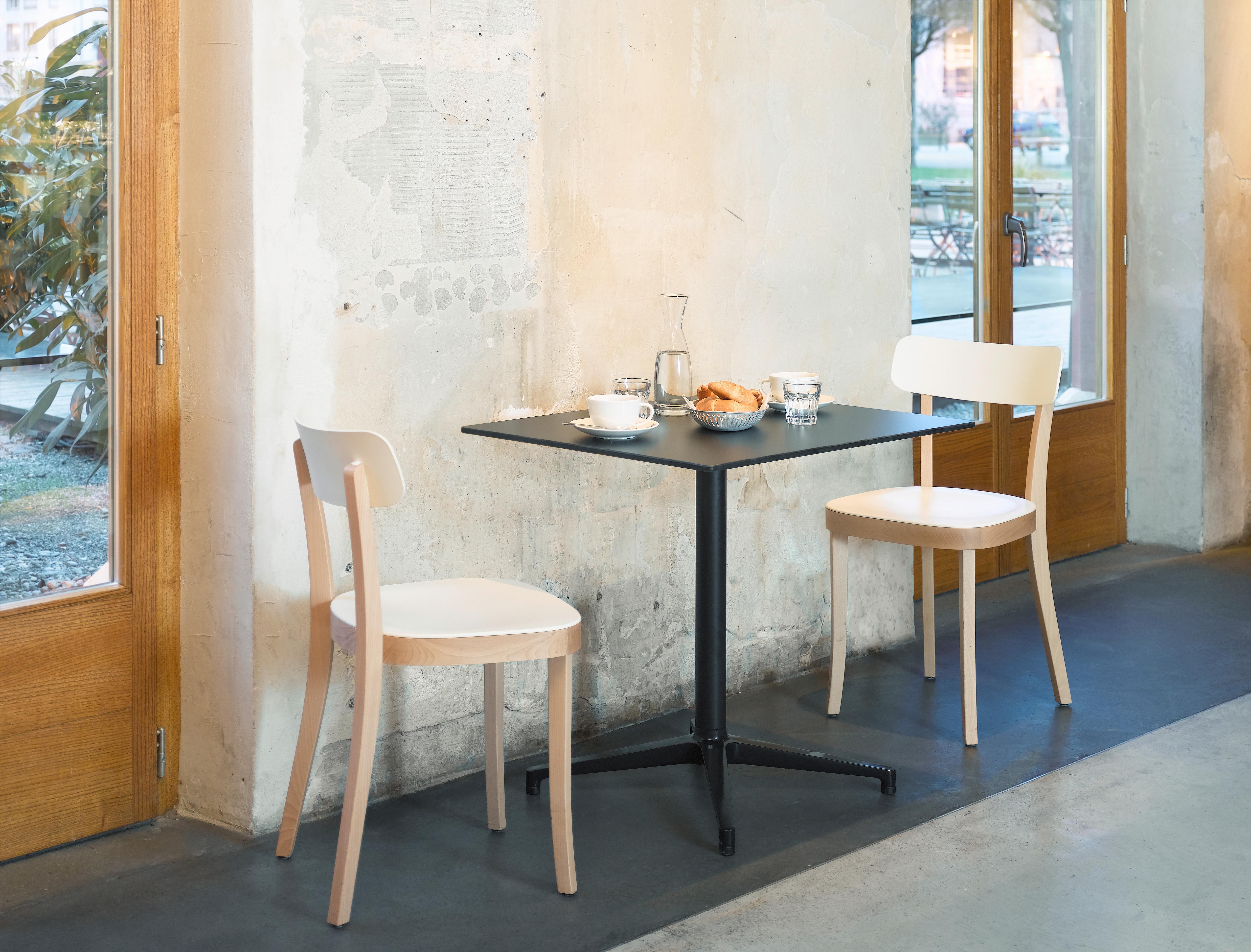 Vitra Basel-Stuhl aus Ziegelstein mit natürlichem Buchenholzgestell von Jasper Morrison (21. Jahrhundert und zeitgenössisch) im Angebot
