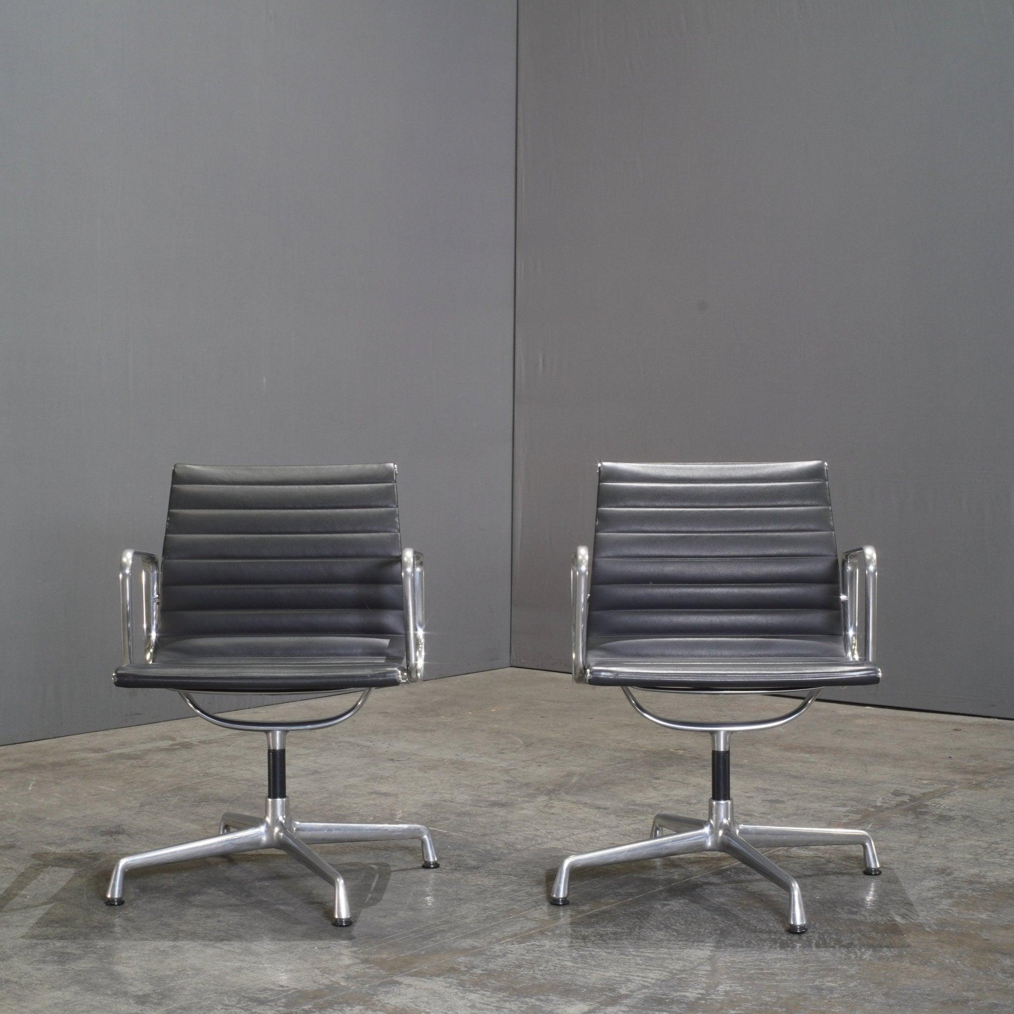 Vitra Black Leather Alu EA 117 Aluminium Office Chair by Charles & Ray Eames 1