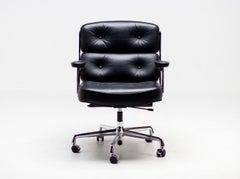 Vitra Charles and Ray Eames Executive Lobby Chair