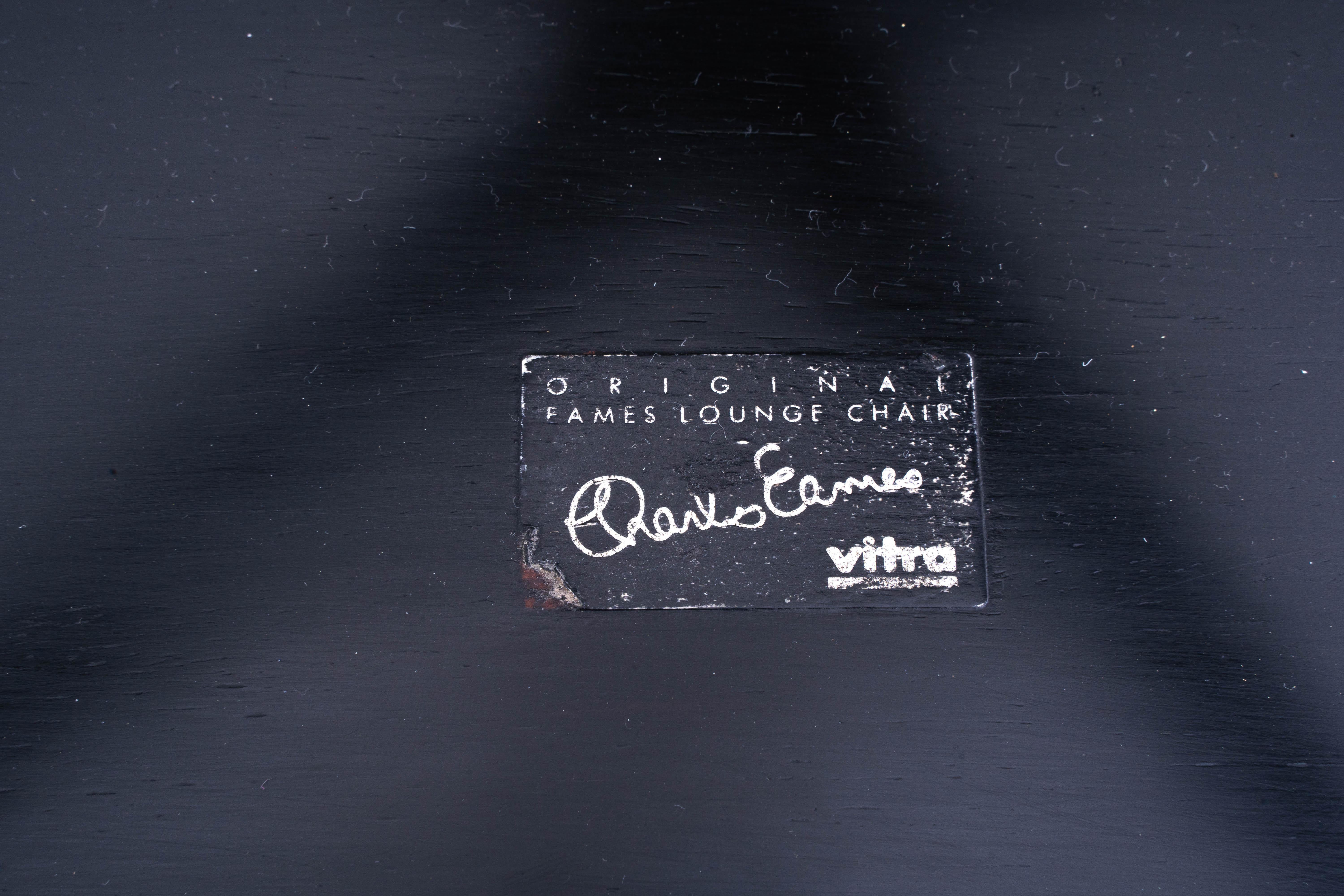 Vitra - Charles & Ray Eames - Lounge chair with ottoman - 670 Lounge Chair Metal en venta