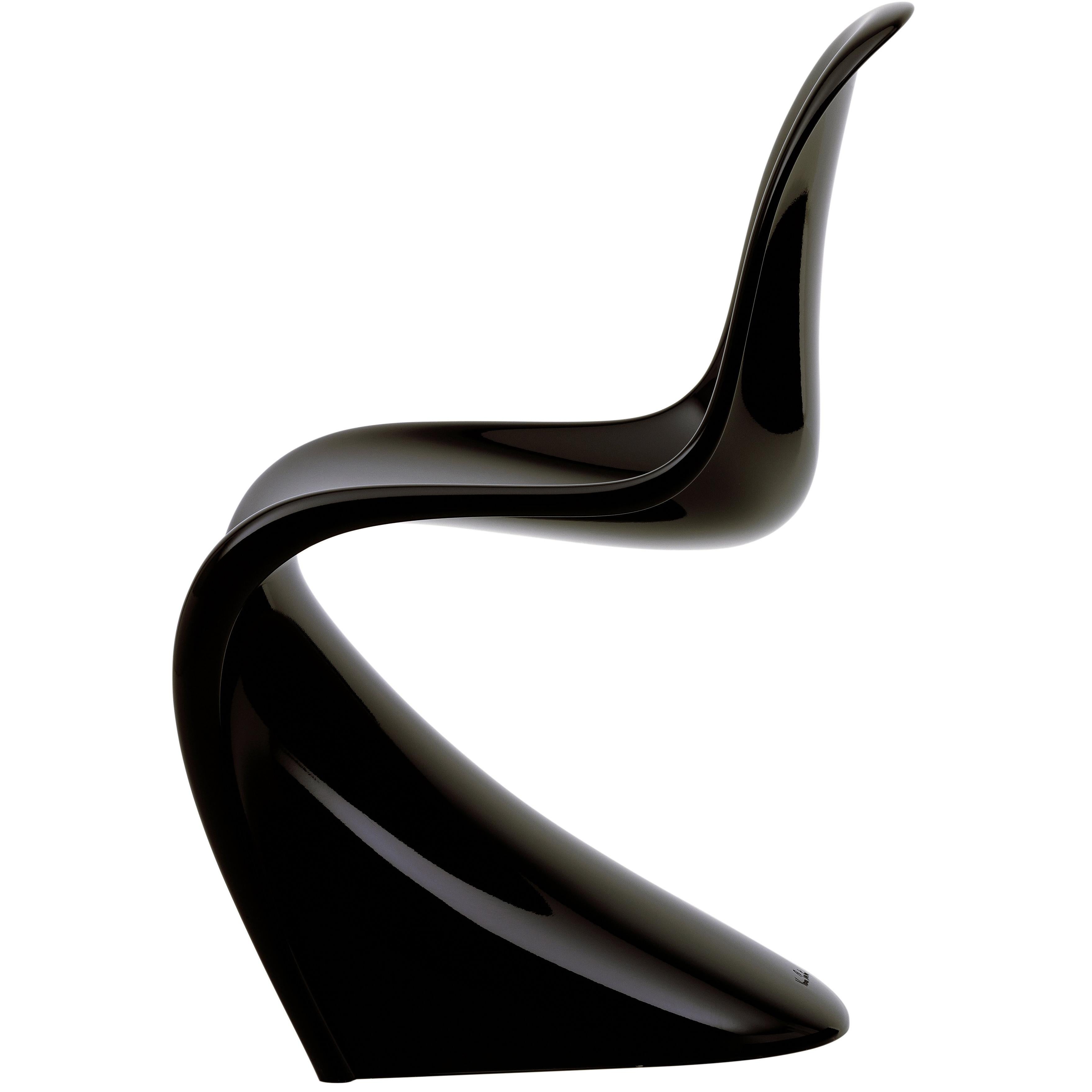 Vitra Classic Panton Chair in Lacquered Black by Verner Panton For Sale