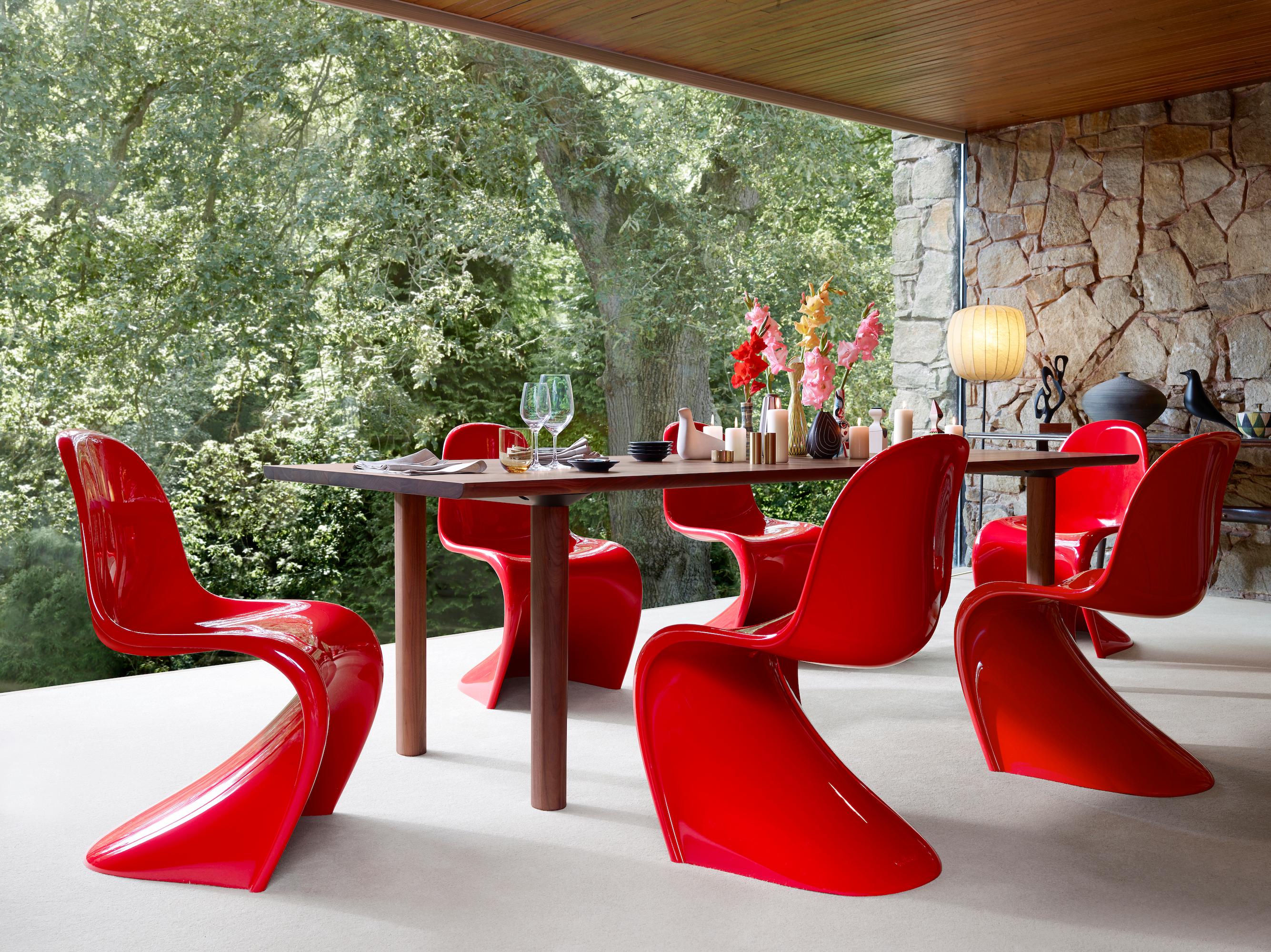 Vitra Classic Panton Chair in Lacquered Red by Verner Panton In New Condition For Sale In New York, NY